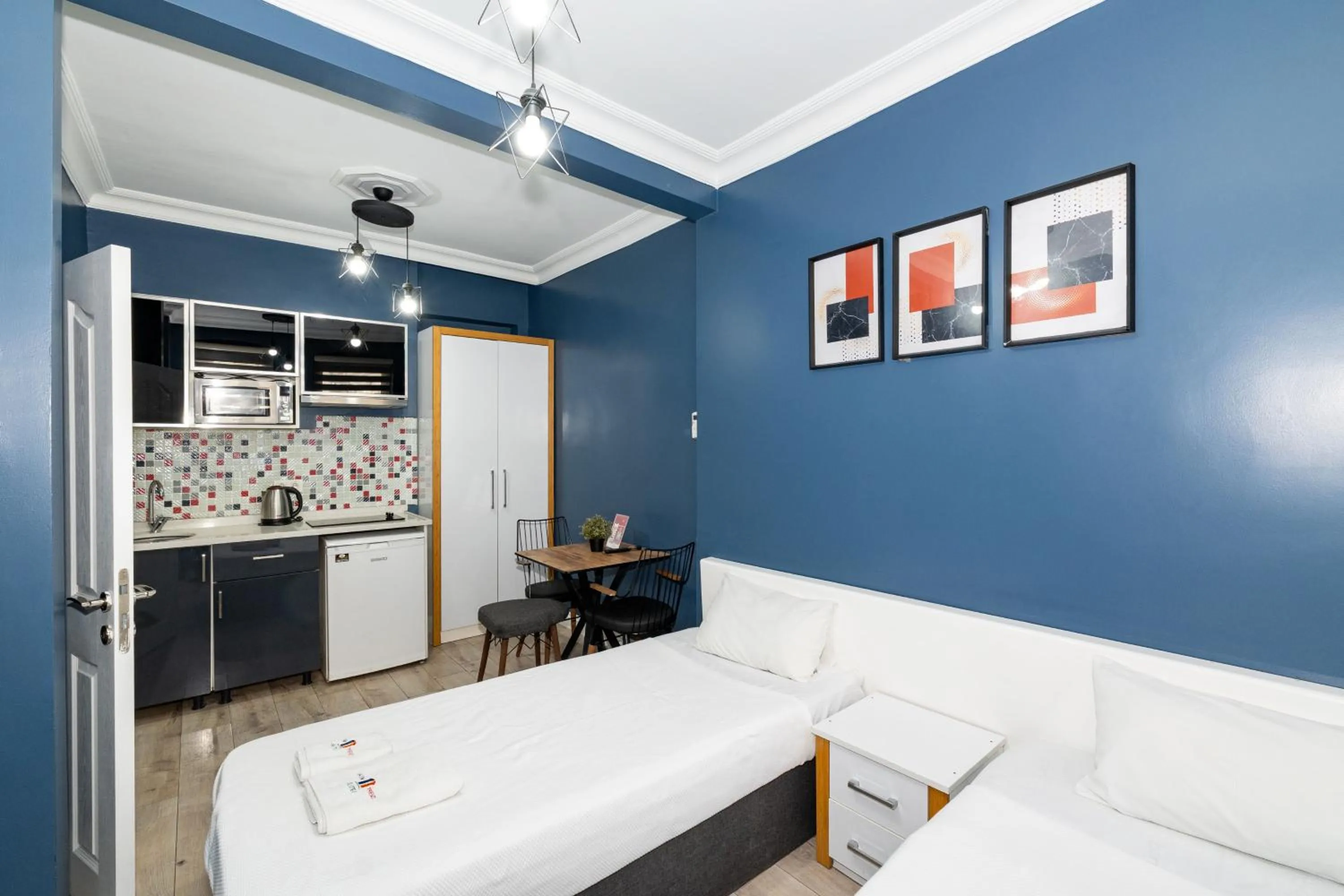 Bed in Taxim Trend Suites