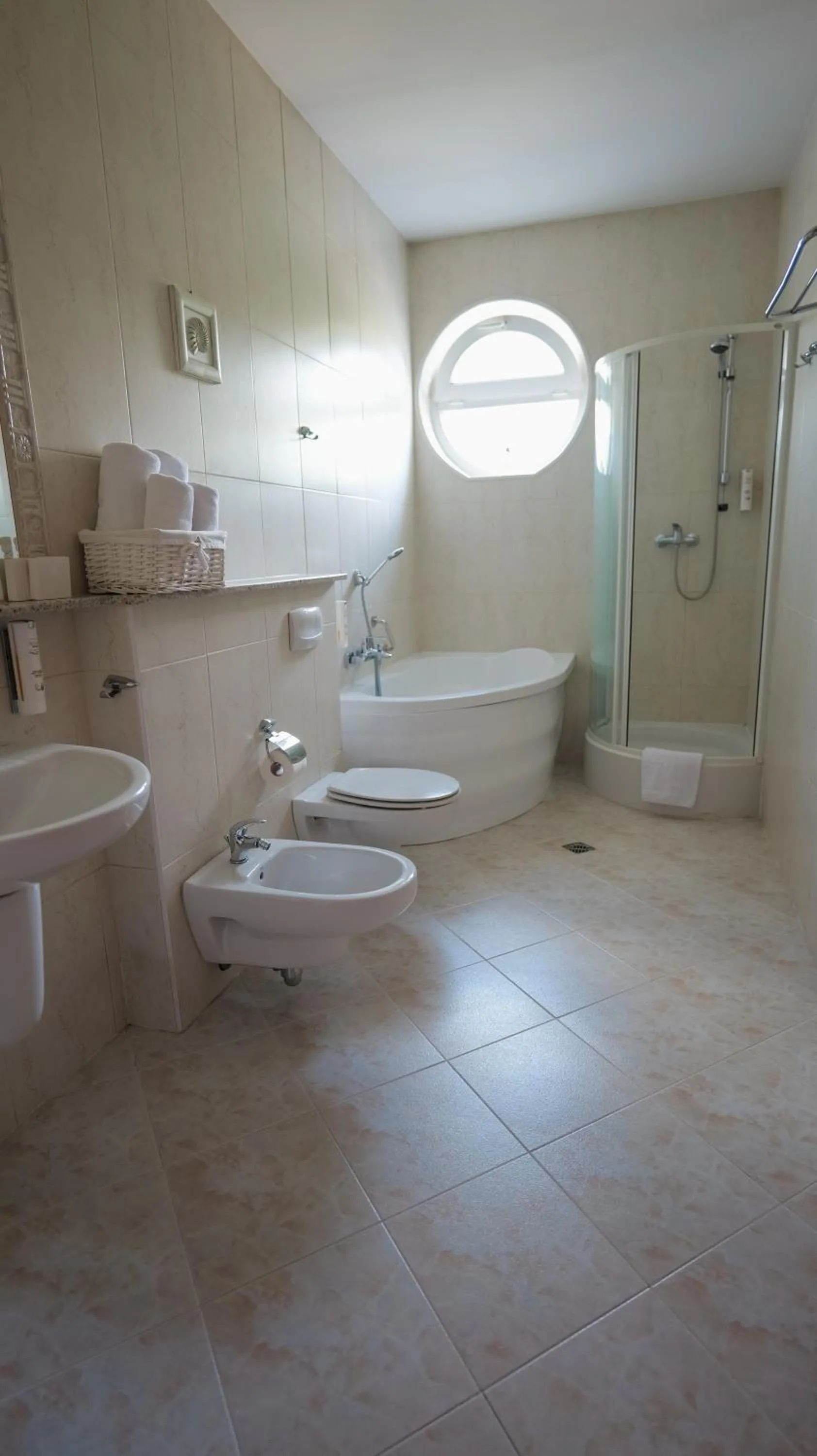 Bathroom in Hotel Sen