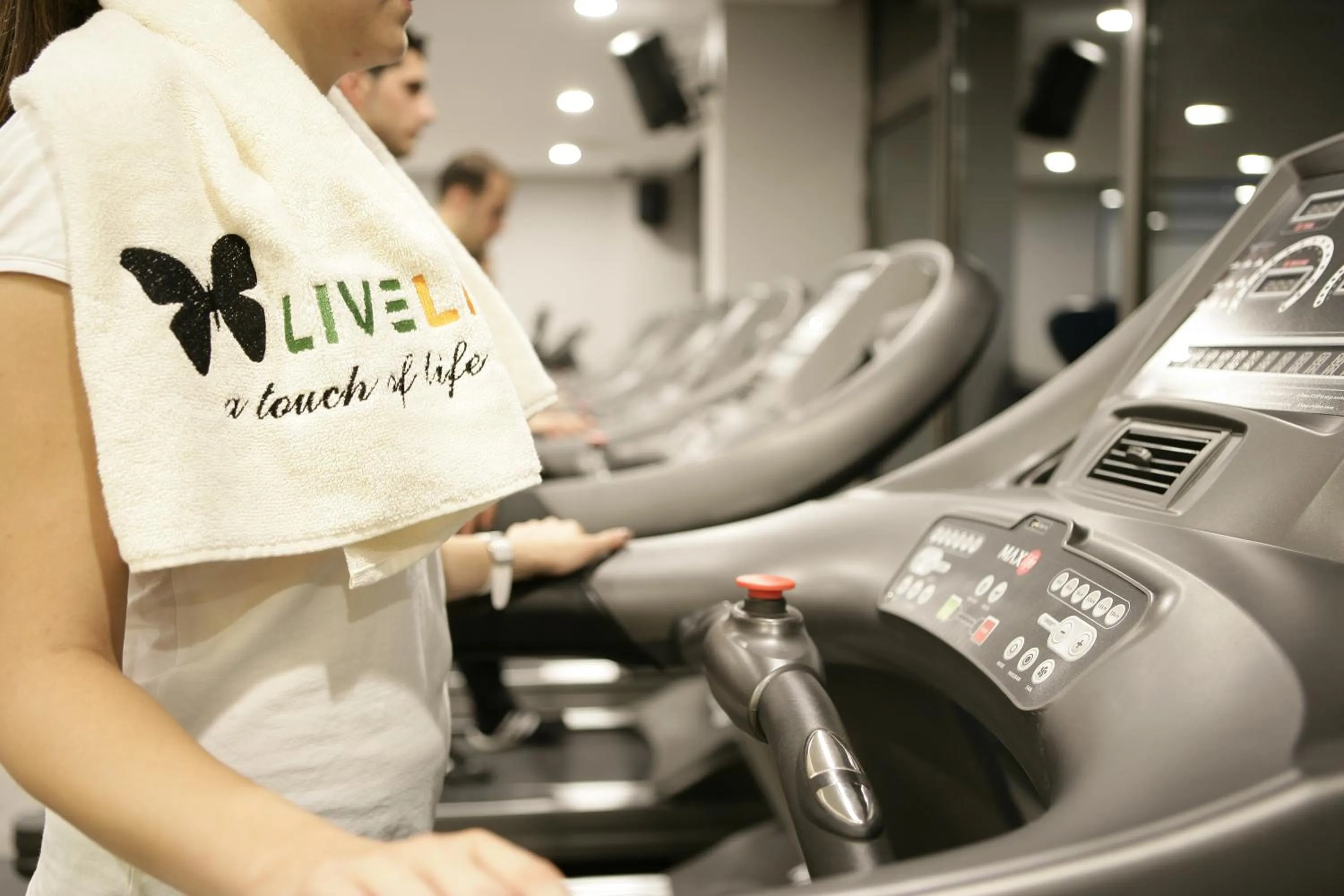 Fitness centre/facilities in RYS Hotel