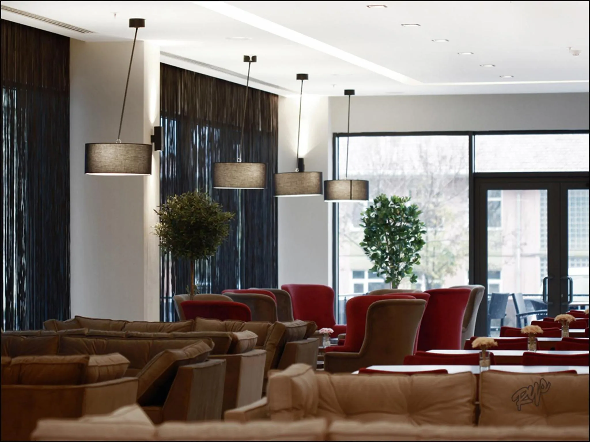 Lobby or reception in RYS Hotel