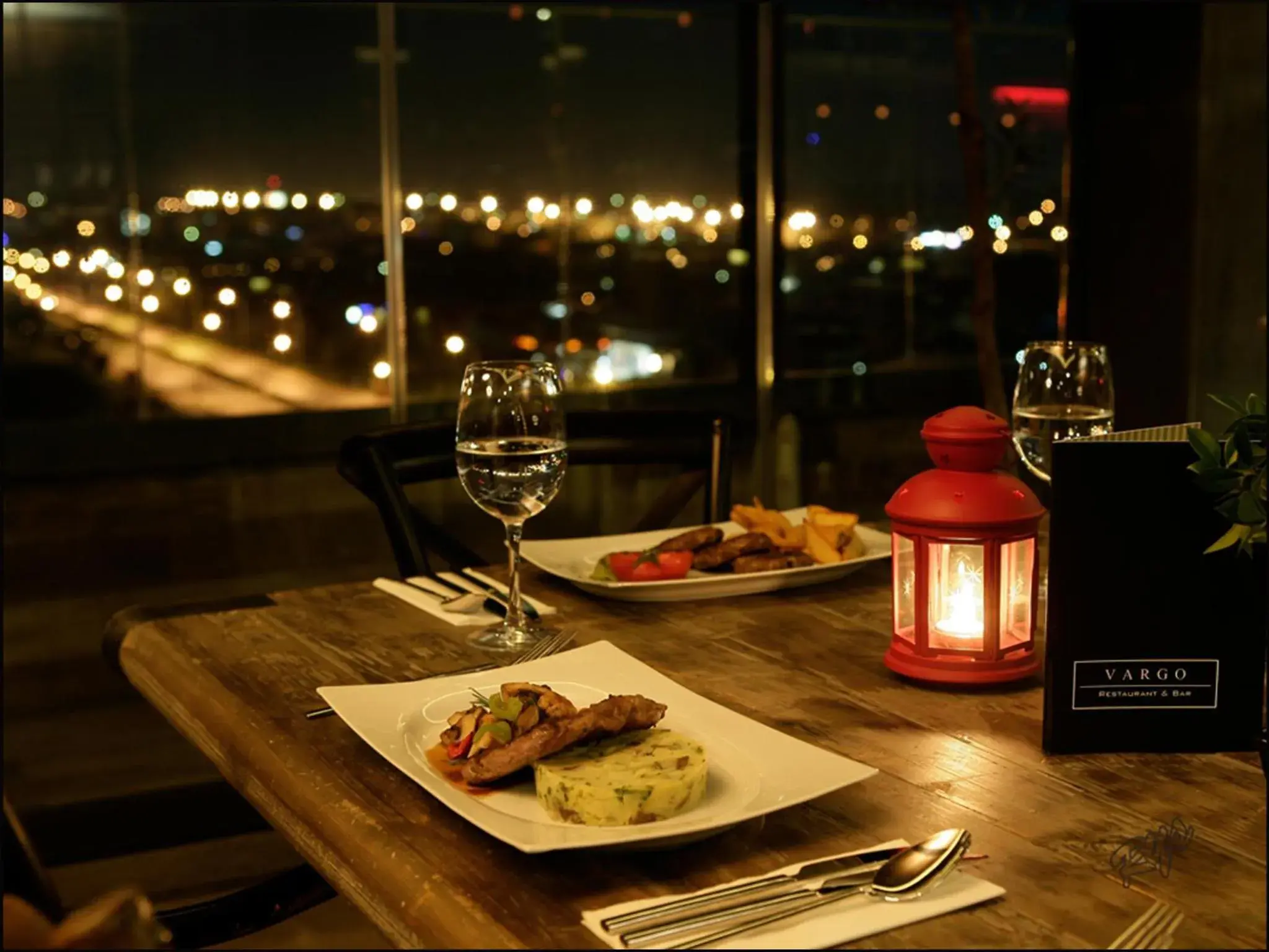 Restaurant/places to eat in RYS Hotel Restaurant/places to eat in RYS Hotel