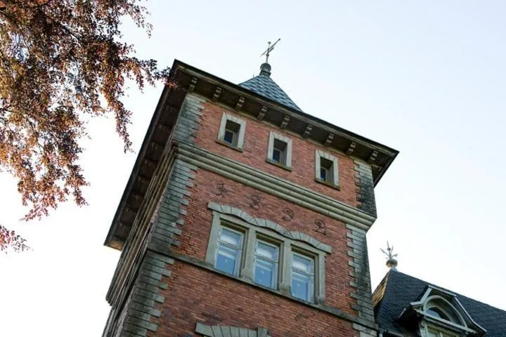 Property building in Thorskogs Slott