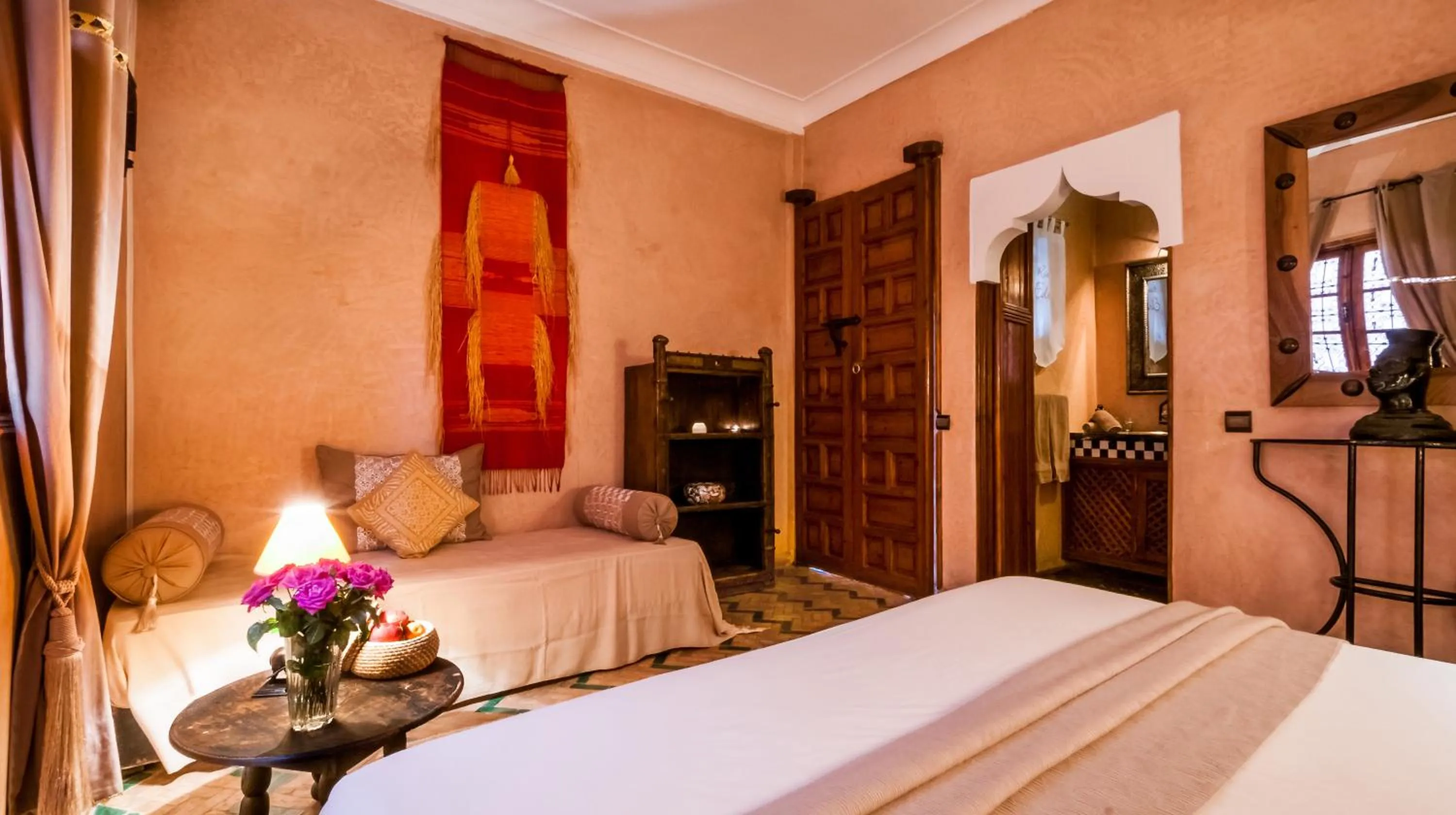Photo of the whole room, Bed in Riad Eden
