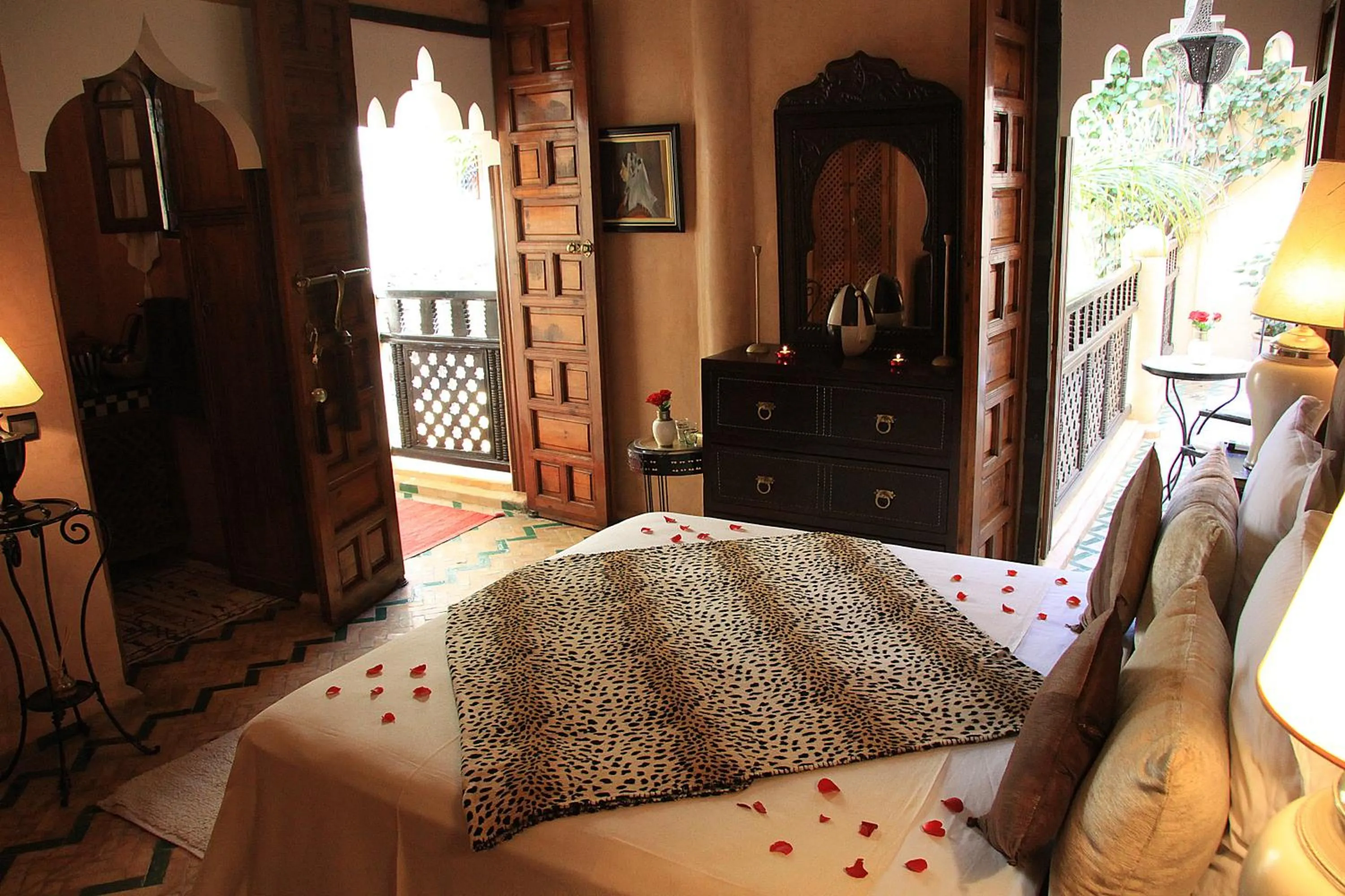 Photo of the whole room, Bed in Riad Eden
