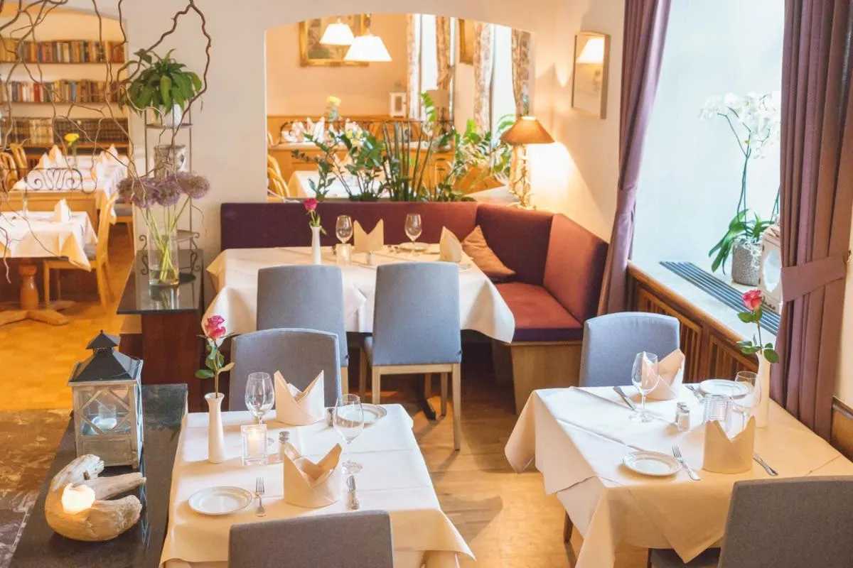 Restaurant/places to eat in Bodensee Hotel Sternen