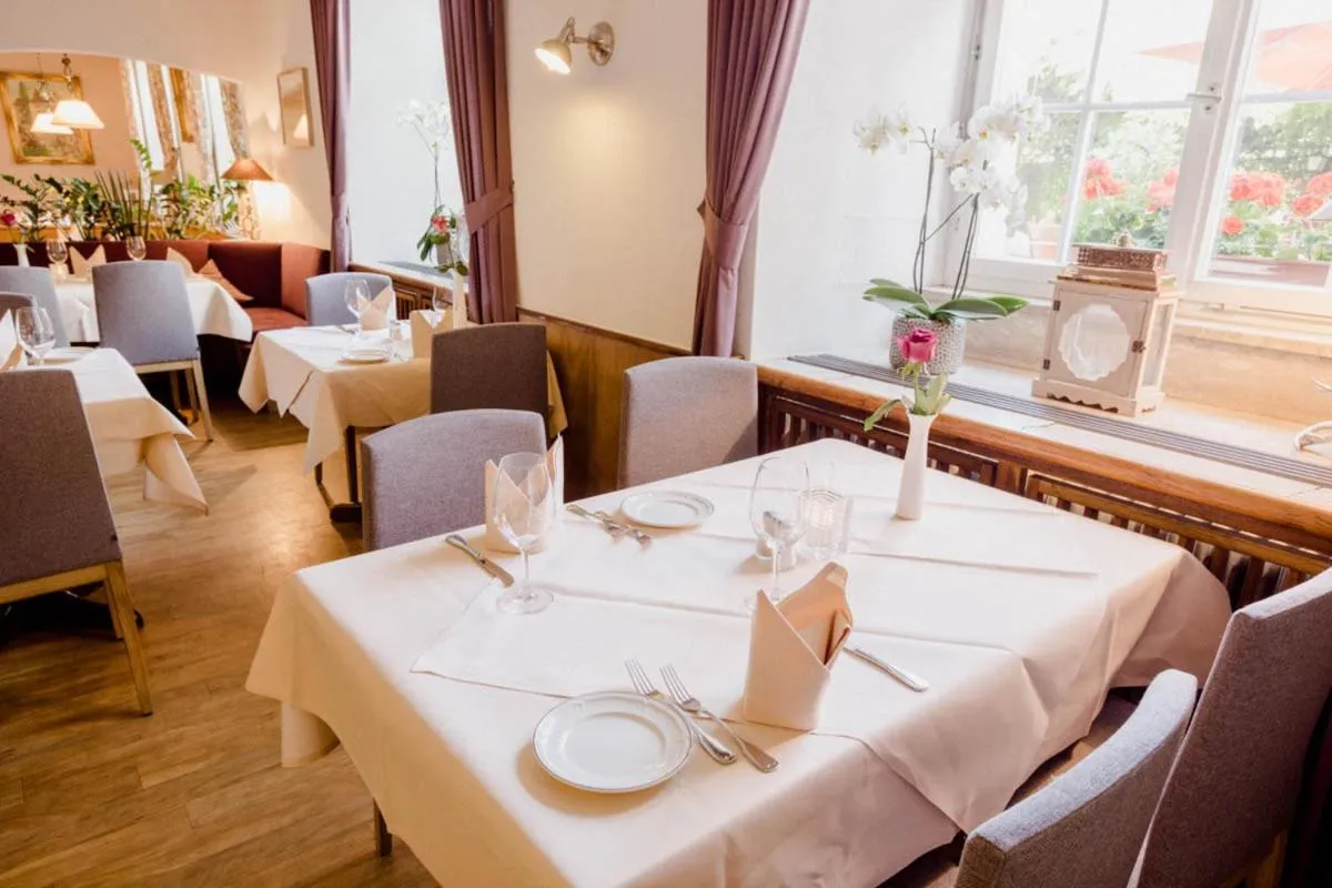 Restaurant/places to eat in Bodensee Hotel Sternen