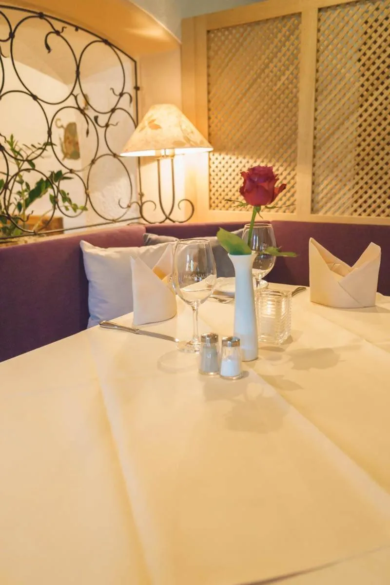 Restaurant/places to eat in Bodensee Hotel Sternen