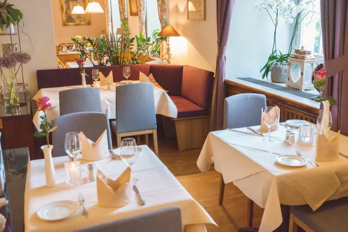 Restaurant/places to eat in Bodensee Hotel Sternen