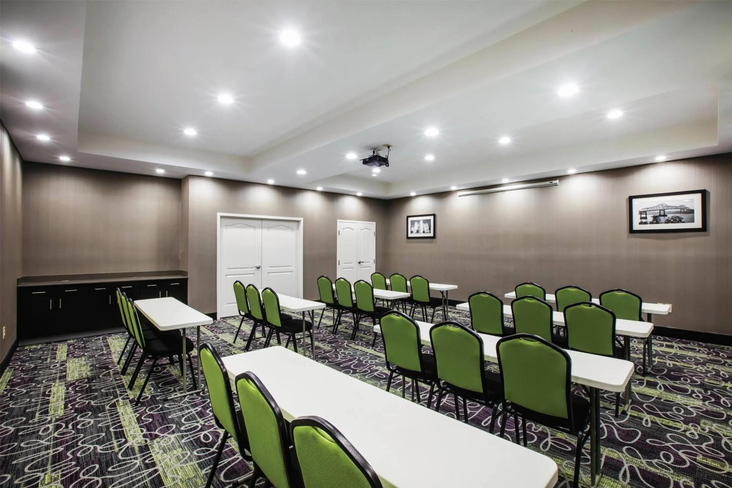 Meeting/conference room in La Quinta by Wyndham Baton Rouge Denham Springs