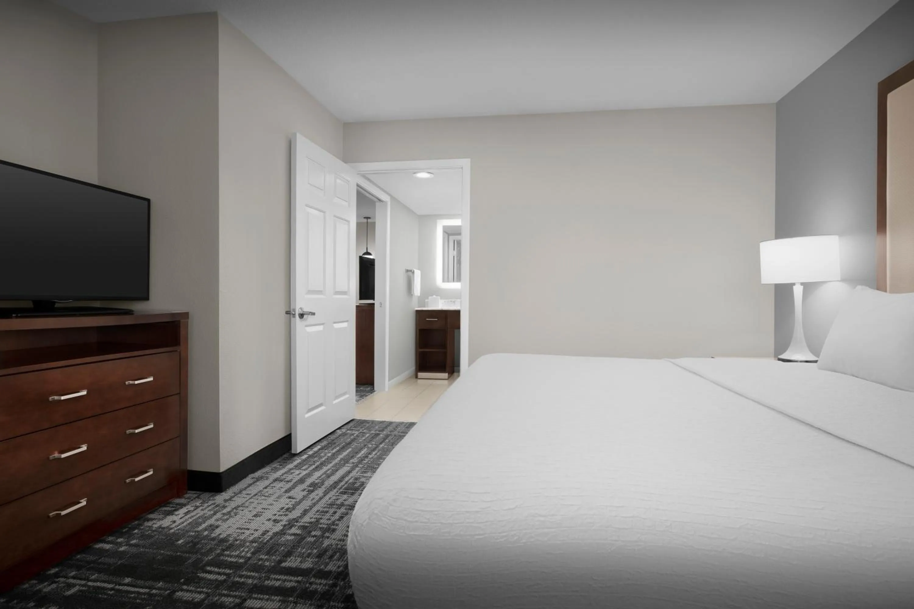 Bed in Homewood Suites by Hilton San Jose Airport-Silicon Valley
