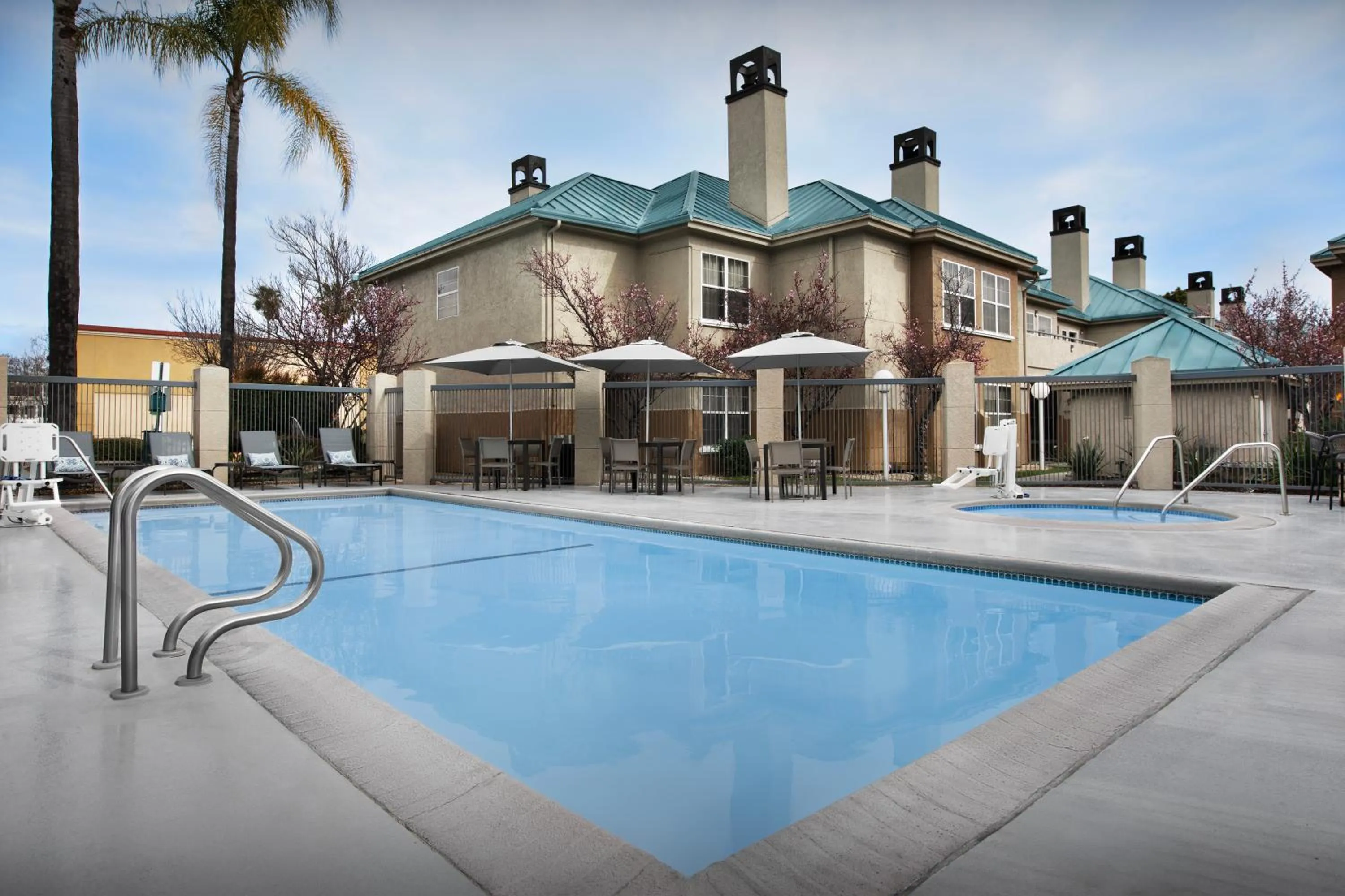 Swimming pool in Homewood Suites by Hilton San Jose Airport-Silicon Valley