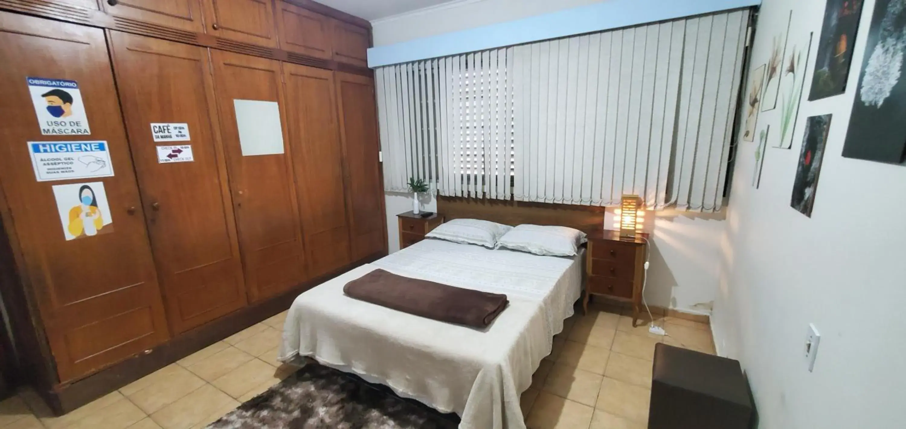 Double Room with Shared Toilet in Hostel Bauru Double Room with Shared Toilet in Hostel Bauru