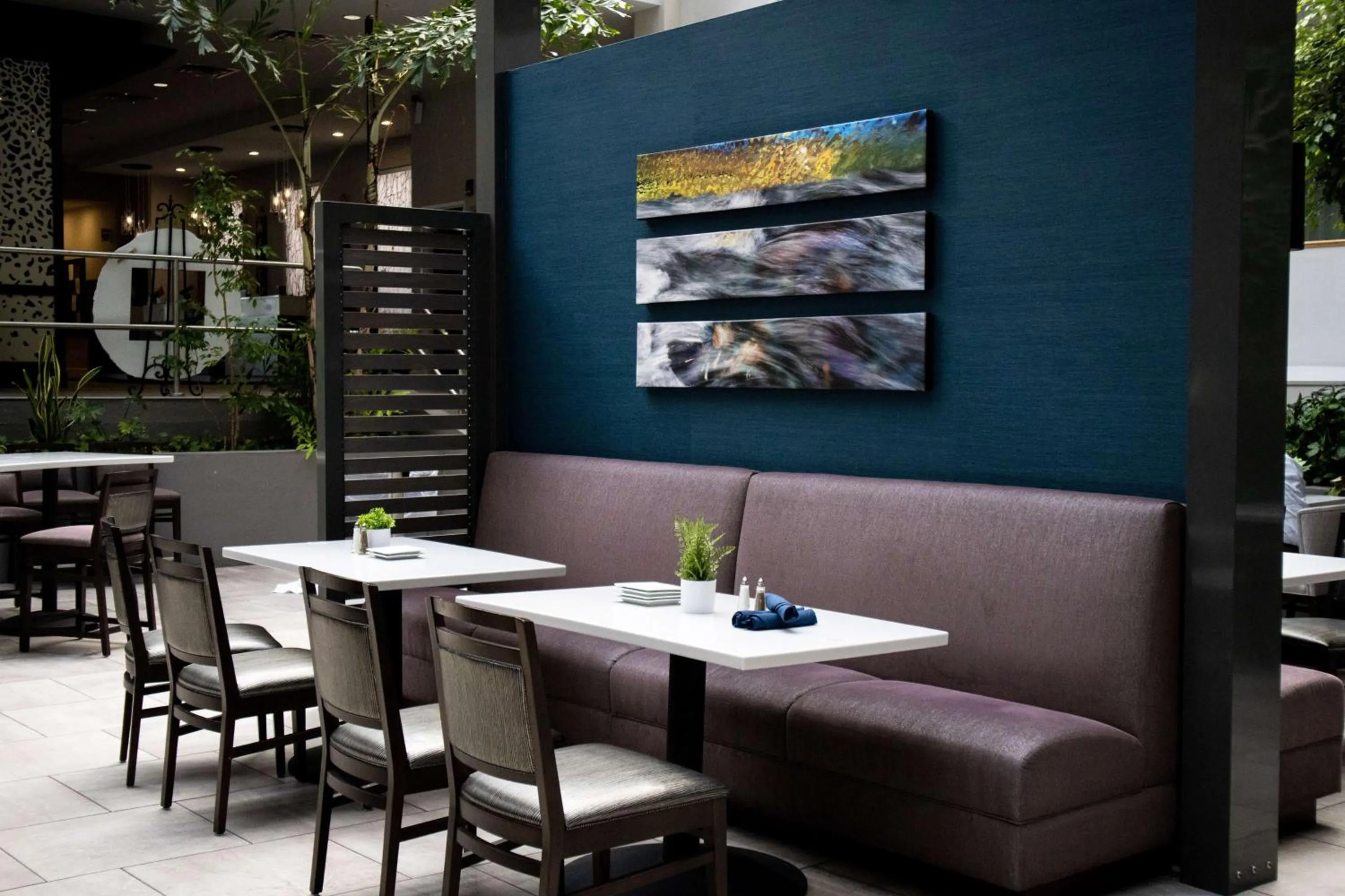 Lobby or reception in DoubleTree by Hilton Rochester