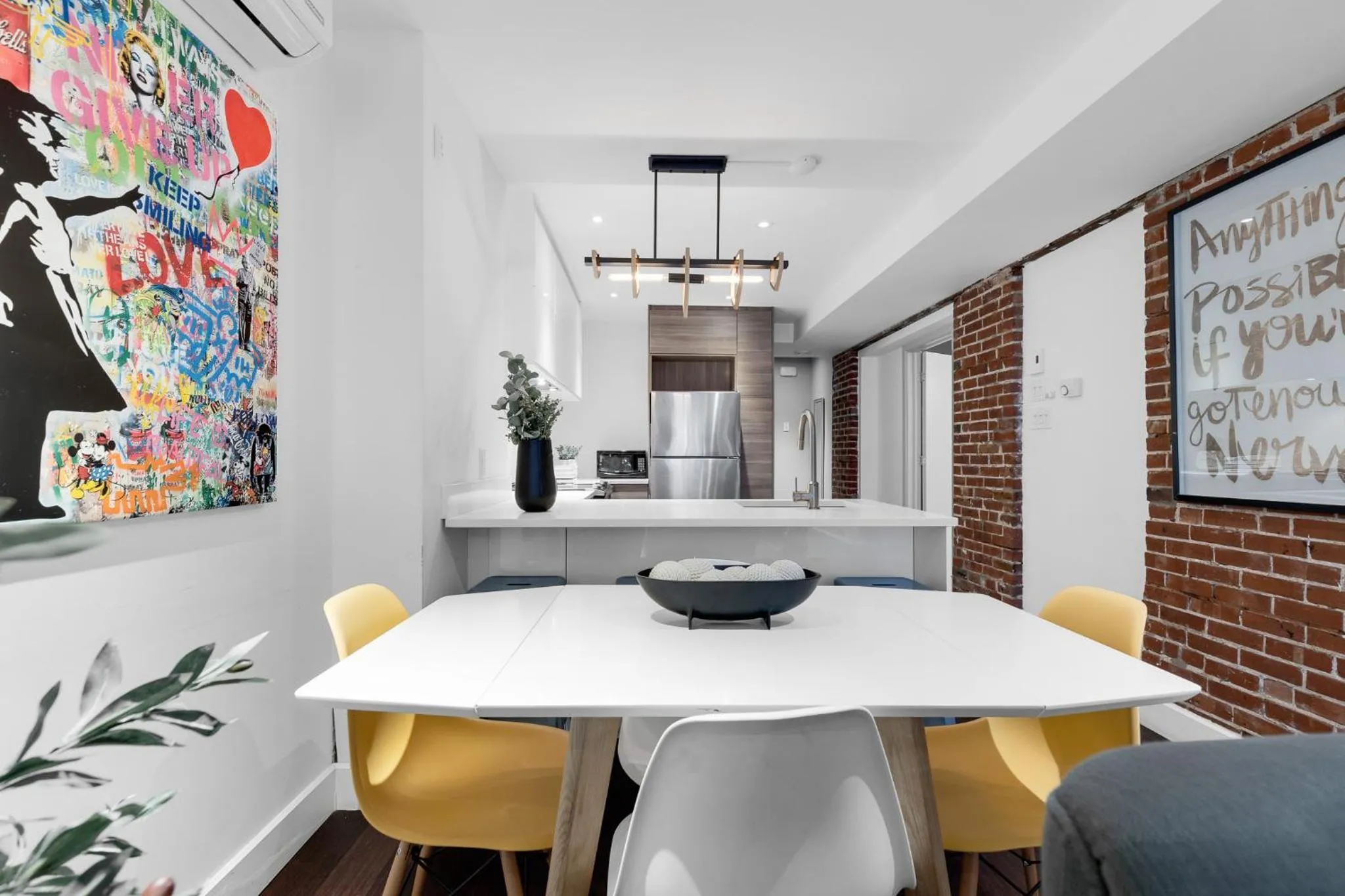 Kitchen or kitchenette in LiV MTL Soho