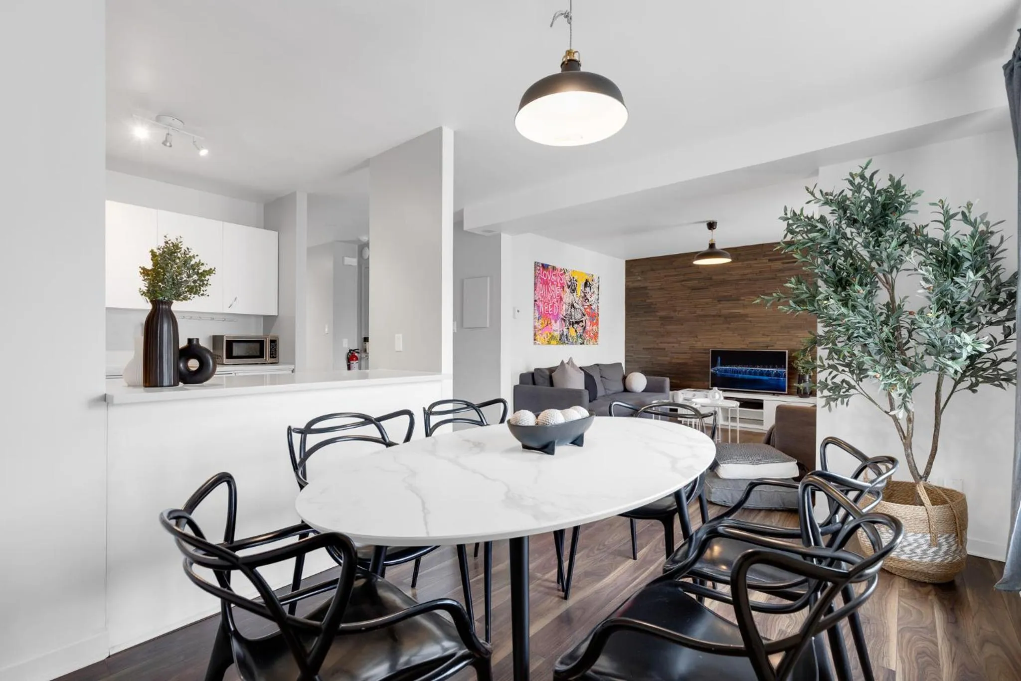 Coffee/tea facilities in LiV MTL Soho