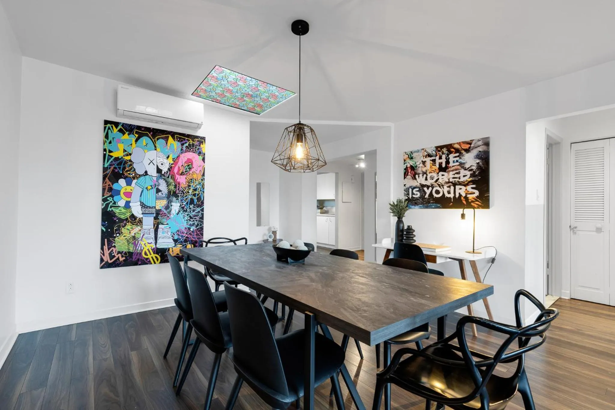 Dining area in LiV MTL Soho