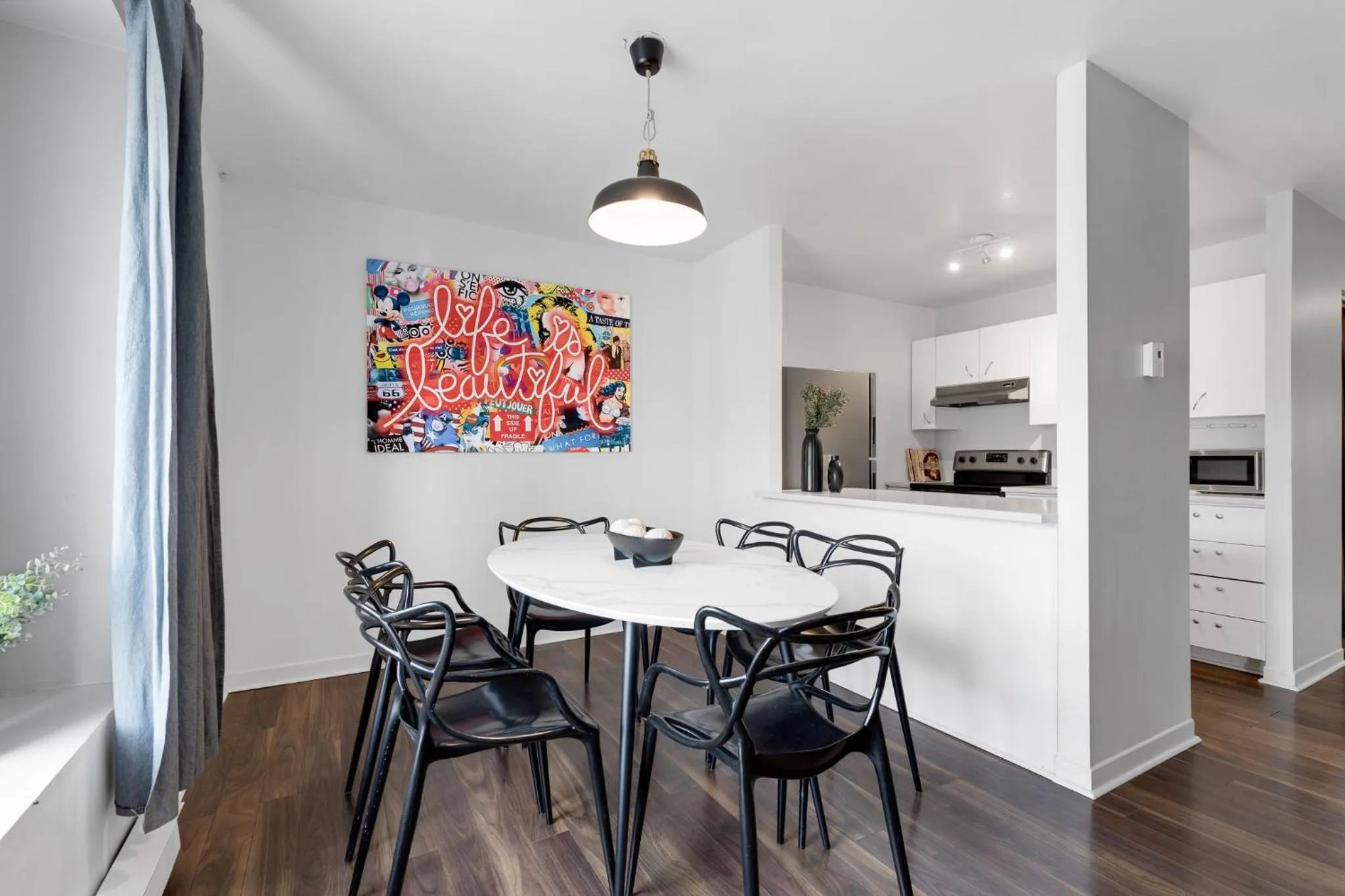 Living room in LiV MTL Soho