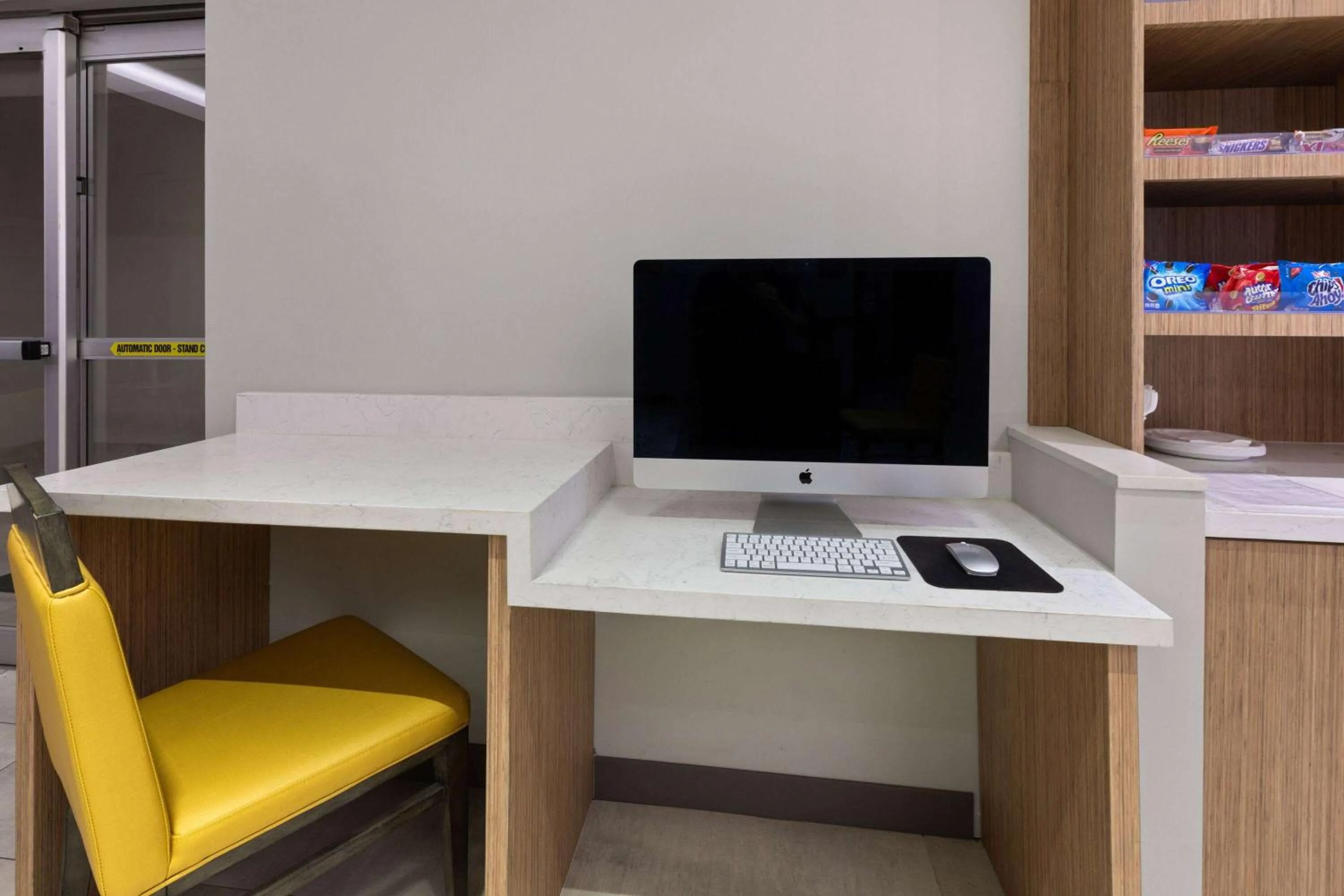 Business facilities in La Quinta by Wyndham McAlester