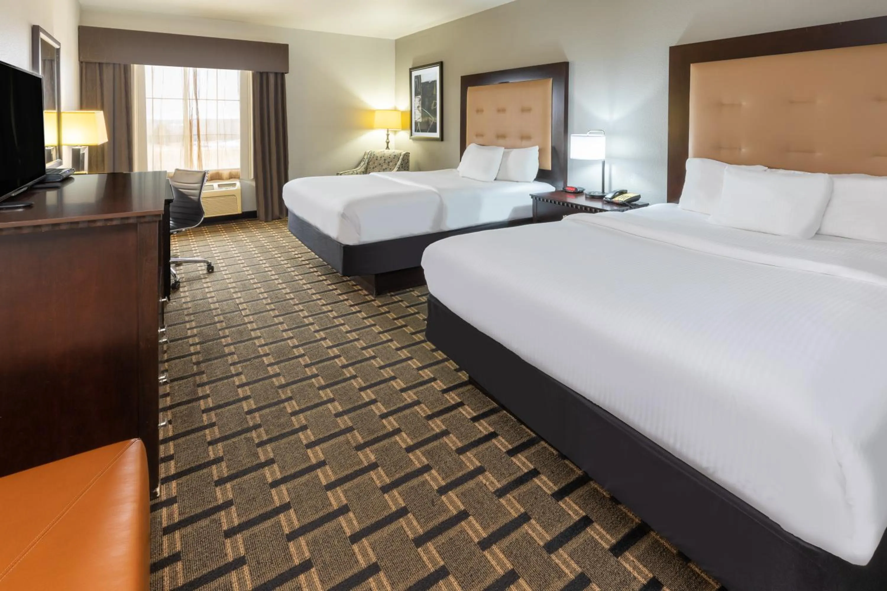 Bed in La Quinta by Wyndham Mt. Pleasant