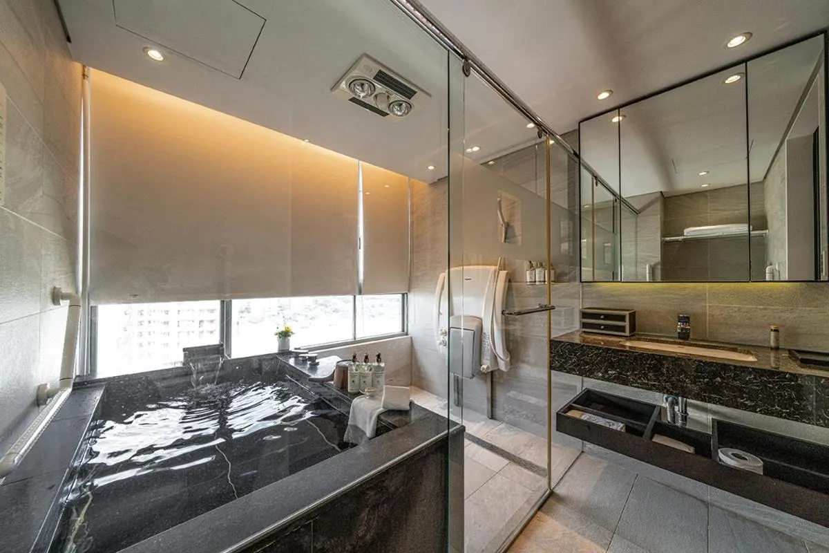 Hot Spring Bath in Yun Estate Hotel