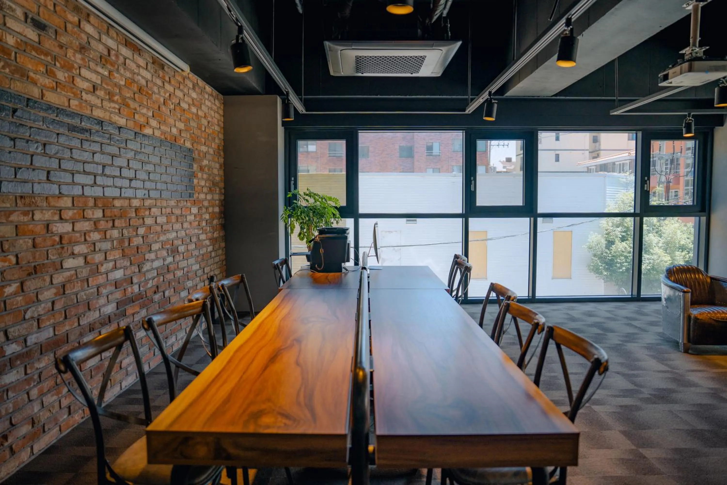 Business facilities in Maxx Jeju, a member of H Rewards