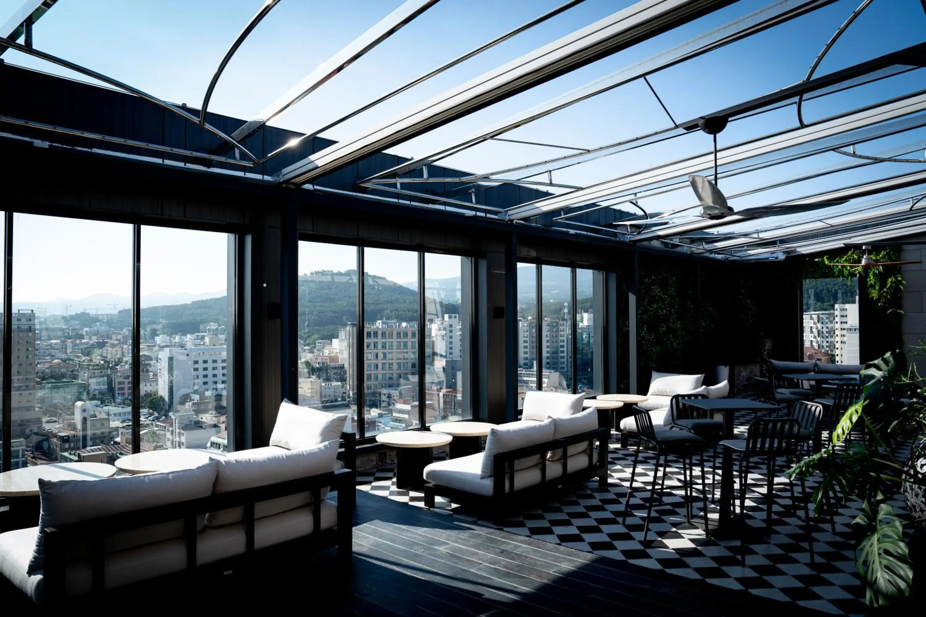 Lounge or bar in Maxx Jeju, a member of H Rewards Lounge or bar in Maxx Jeju, a member of H Rewards