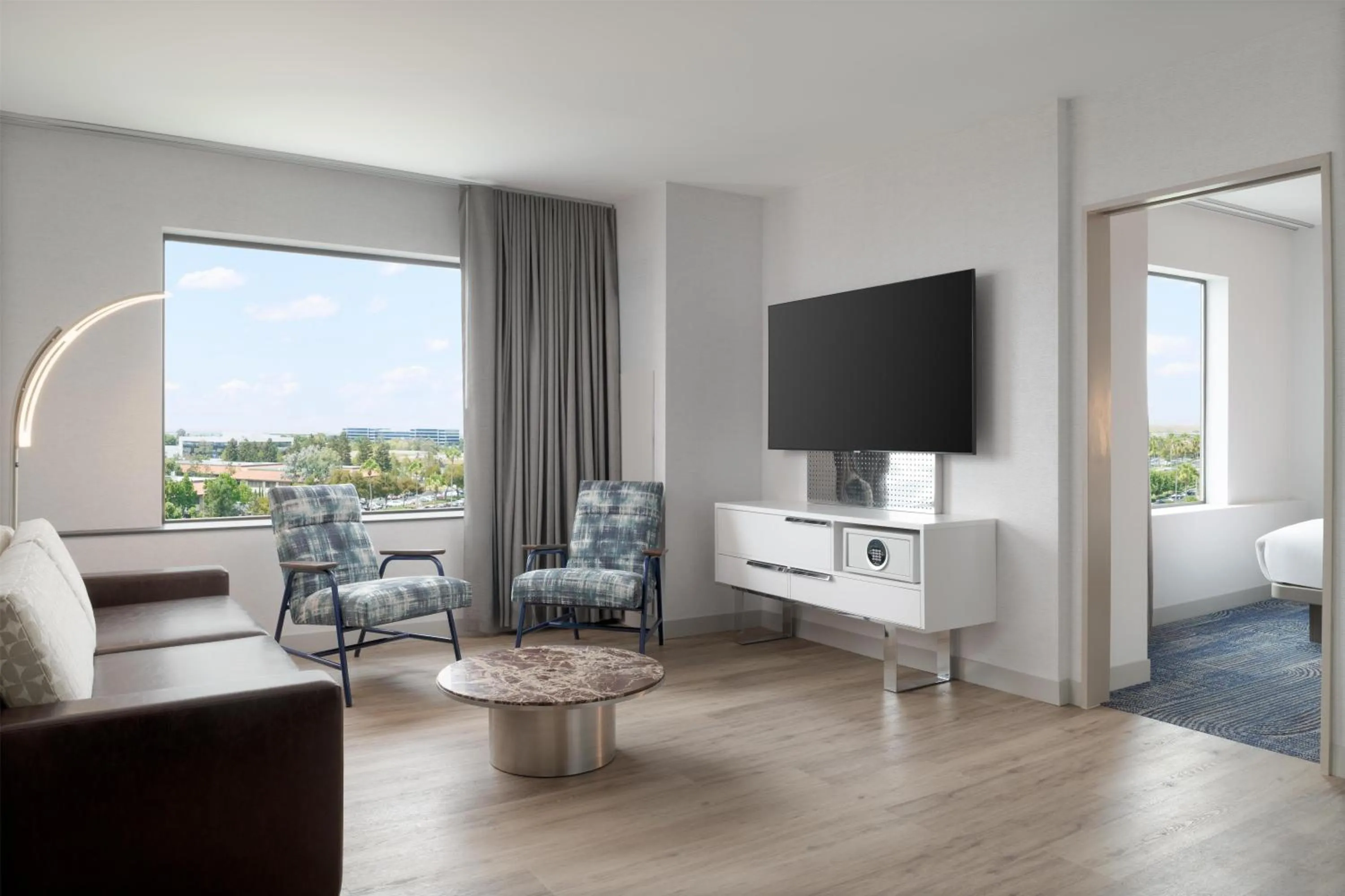 Living room in Hilton Santa Clara