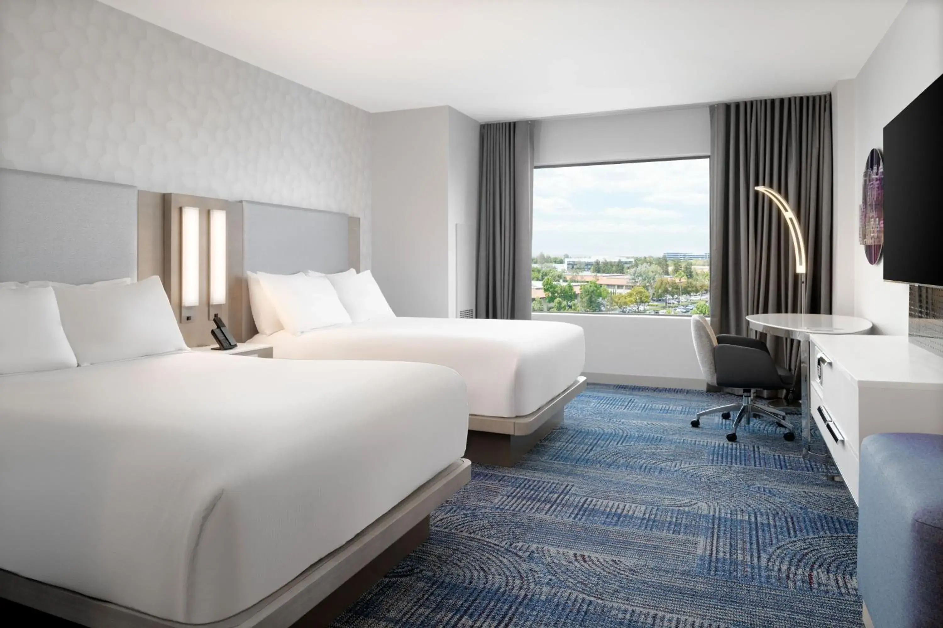 View (from property/room), Bed in Hilton Santa Clara View (from property/room), Bed in Hilton Santa Clara