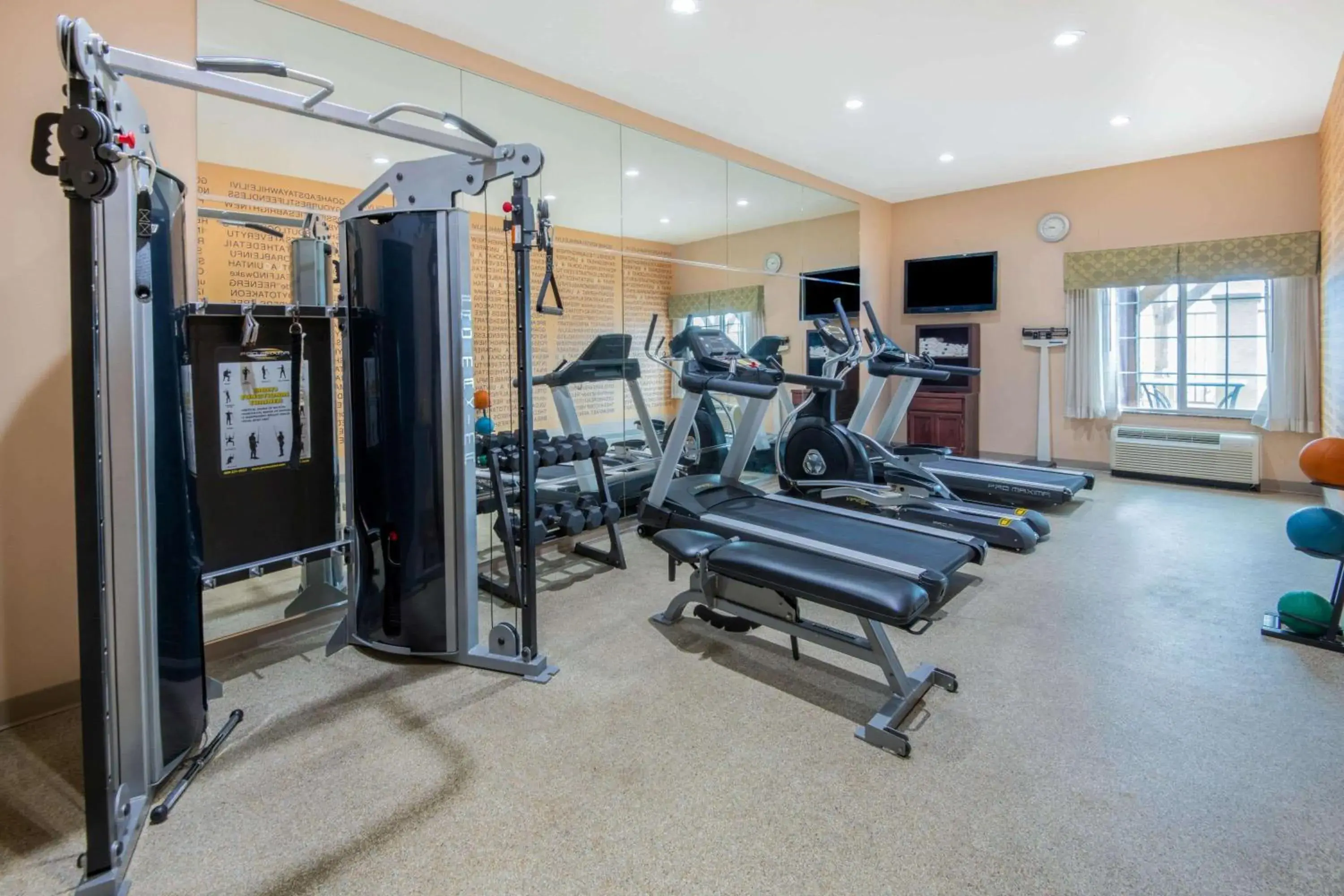 Fitness centre/facilities in Holiday Inn Express & Suites - Ardmore by IHG Fitness centre/facilities in Holiday Inn Express & Suites - Ardmore by IHG