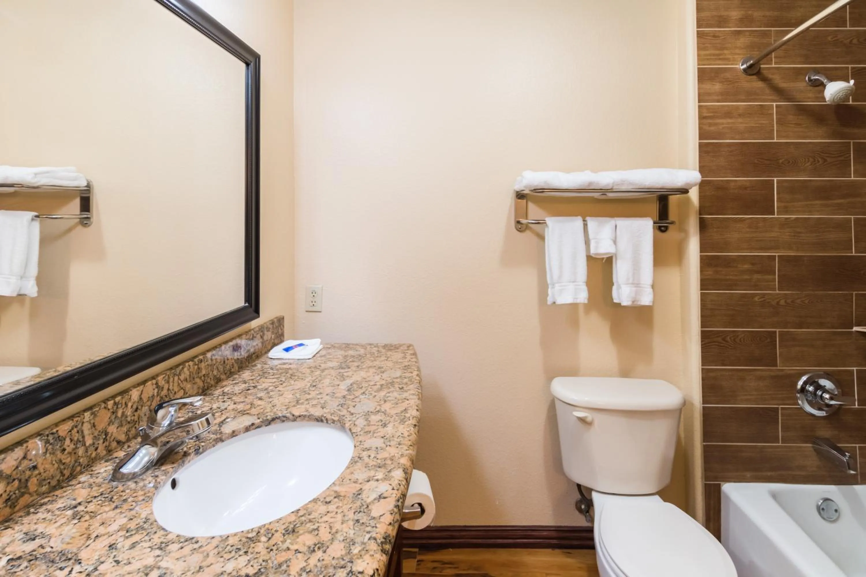 Bathroom in Motel 6-Joshua, TX