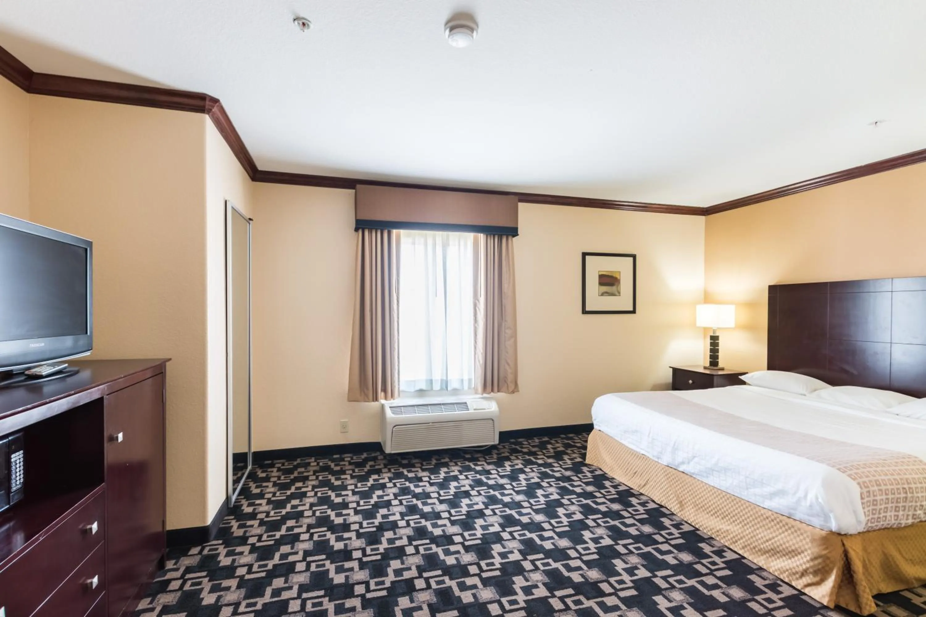 Bedroom, Bed in Motel 6-Joshua, TX