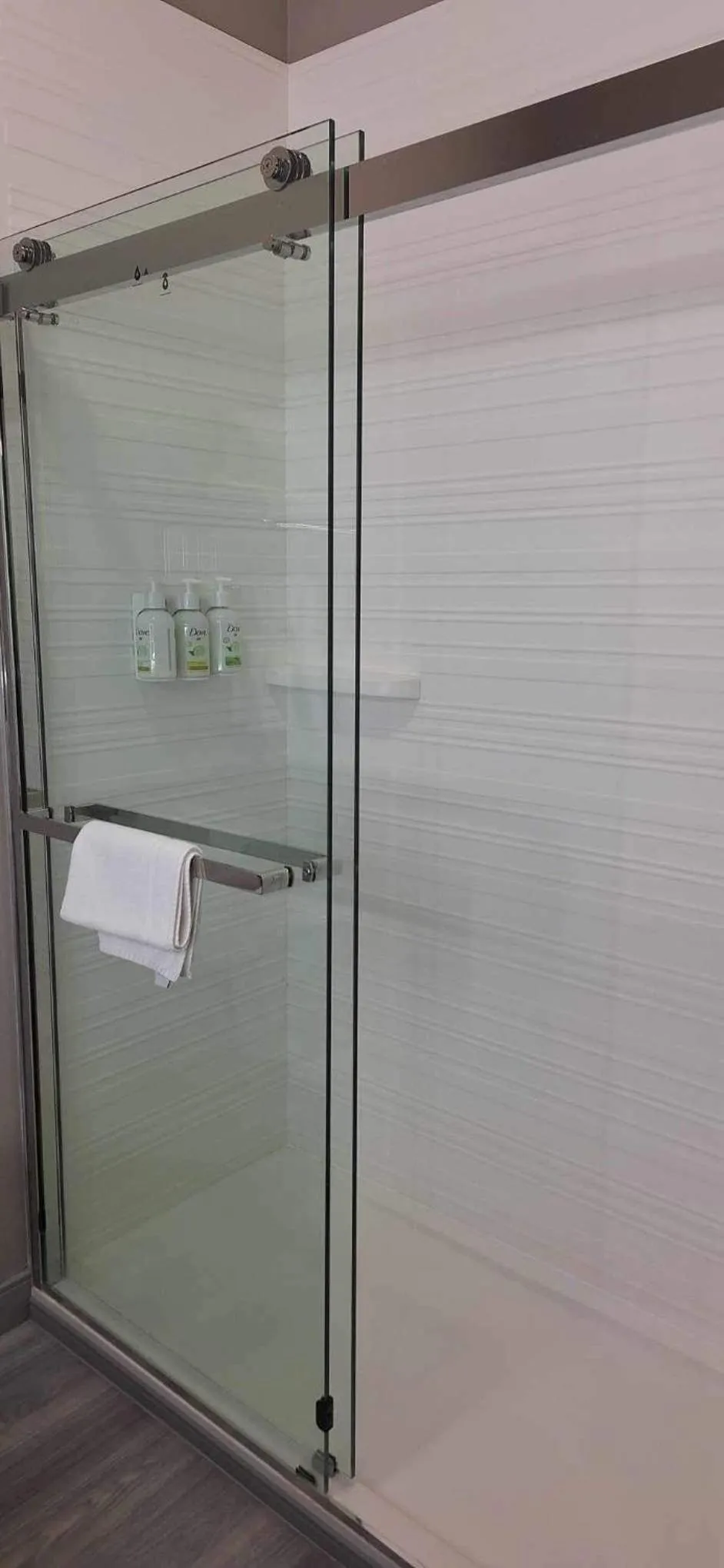 Bathroom in La Quinta by Wyndham Glen Rose