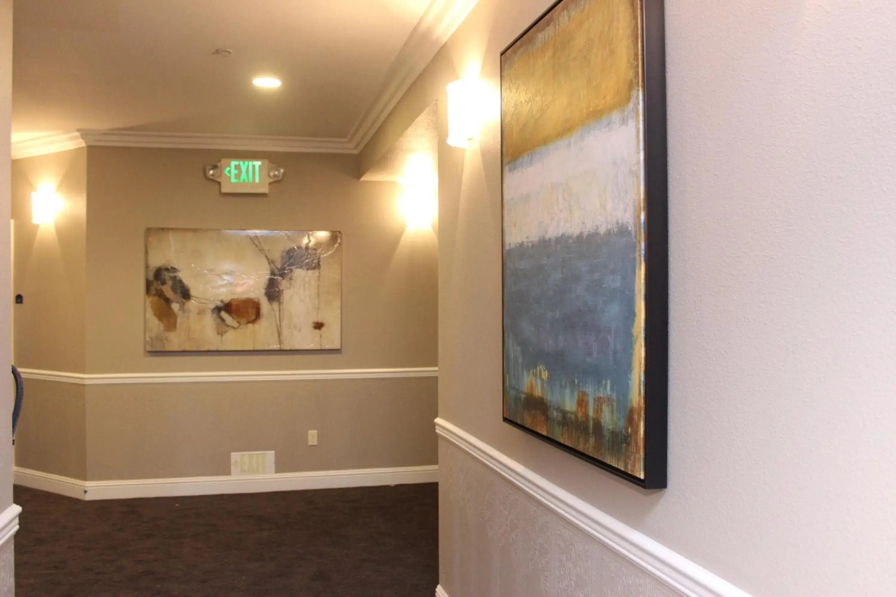 Decorative detail in Bel Abri Napa Valley Inn Decorative detail in Bel Abri Napa Valley Inn