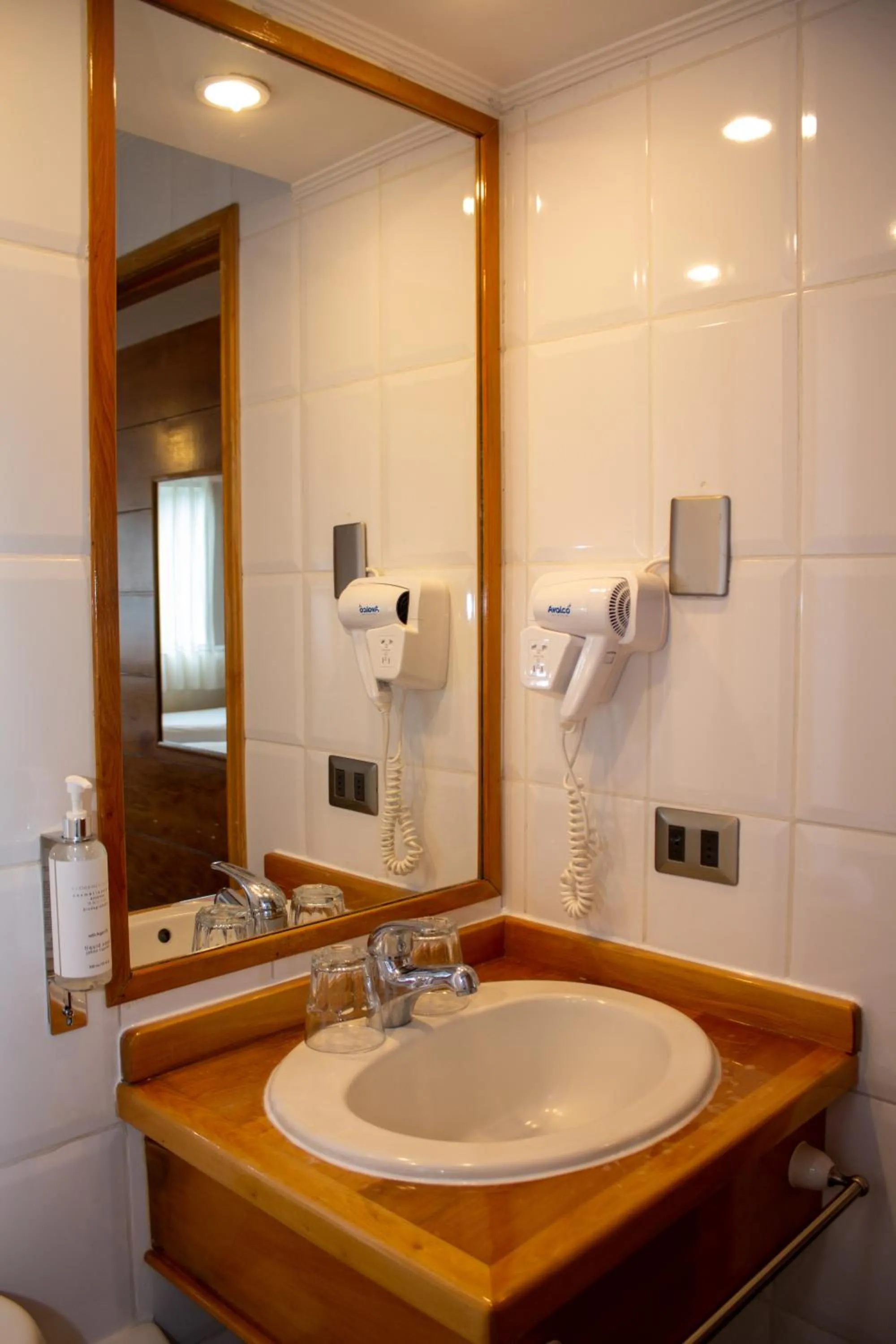 Bathroom in Hotel Germania