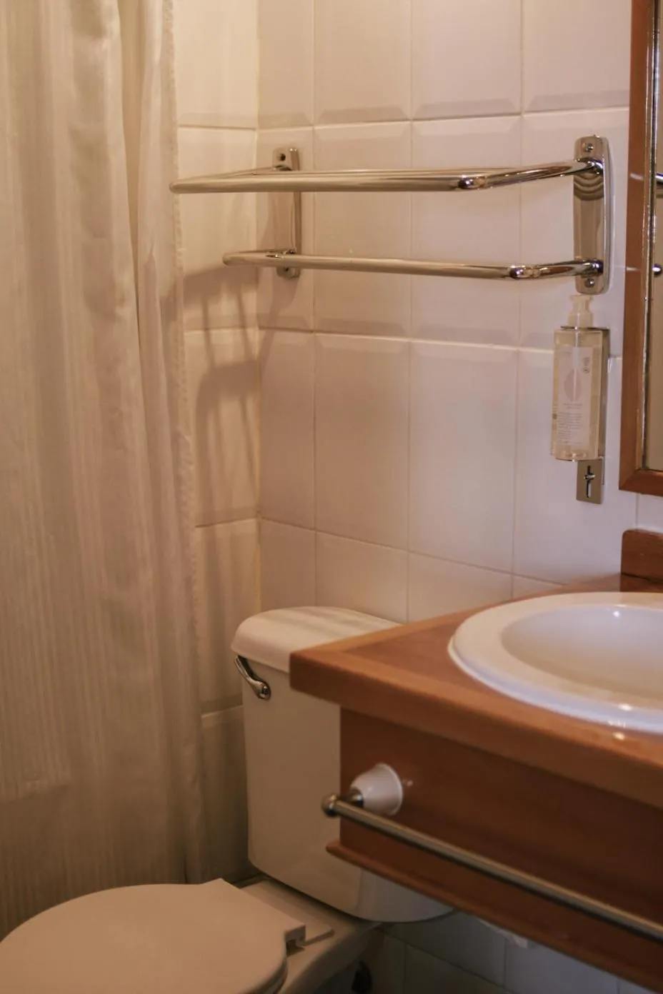 Shower in Hotel Germania