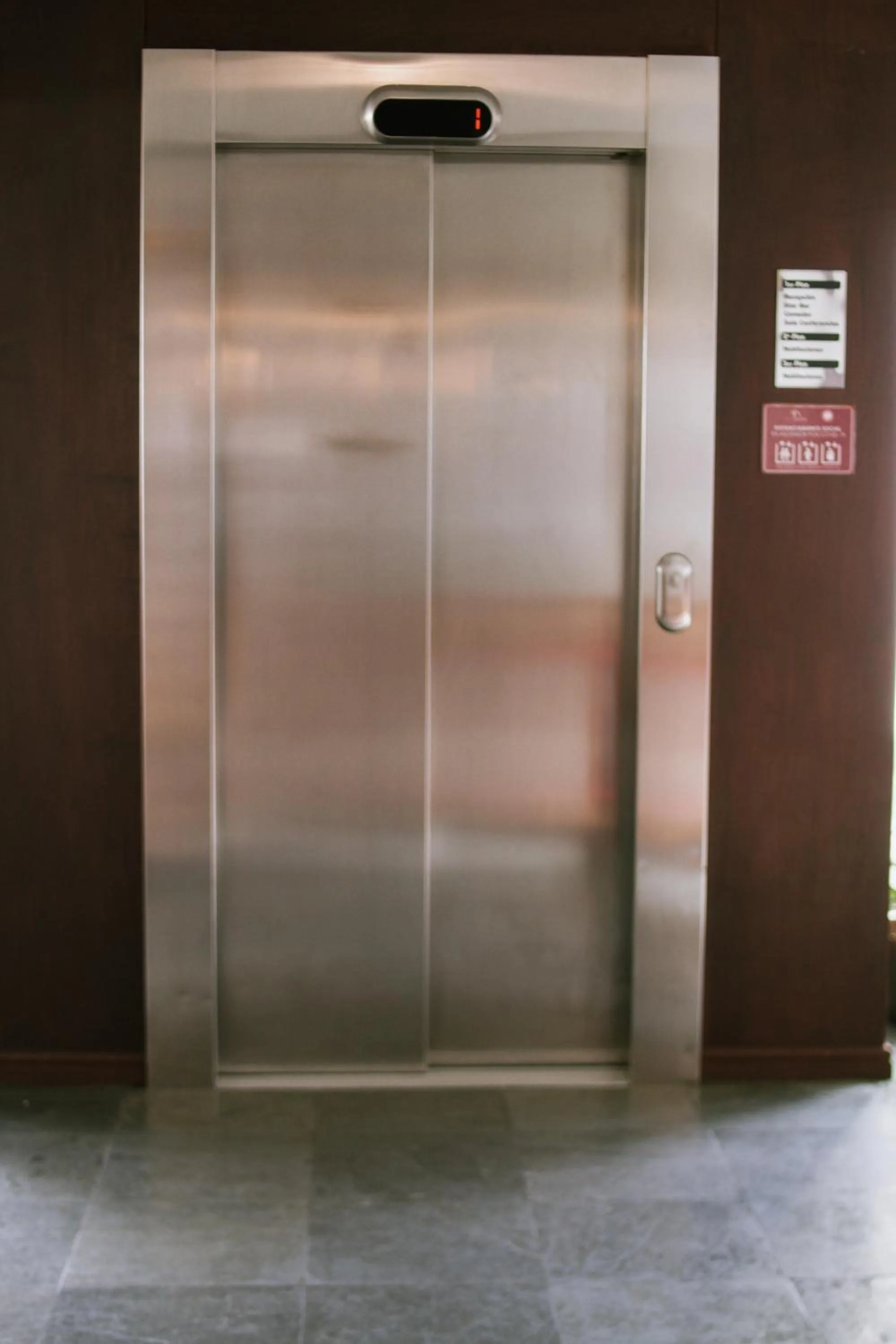 elevator in Hotel Germania