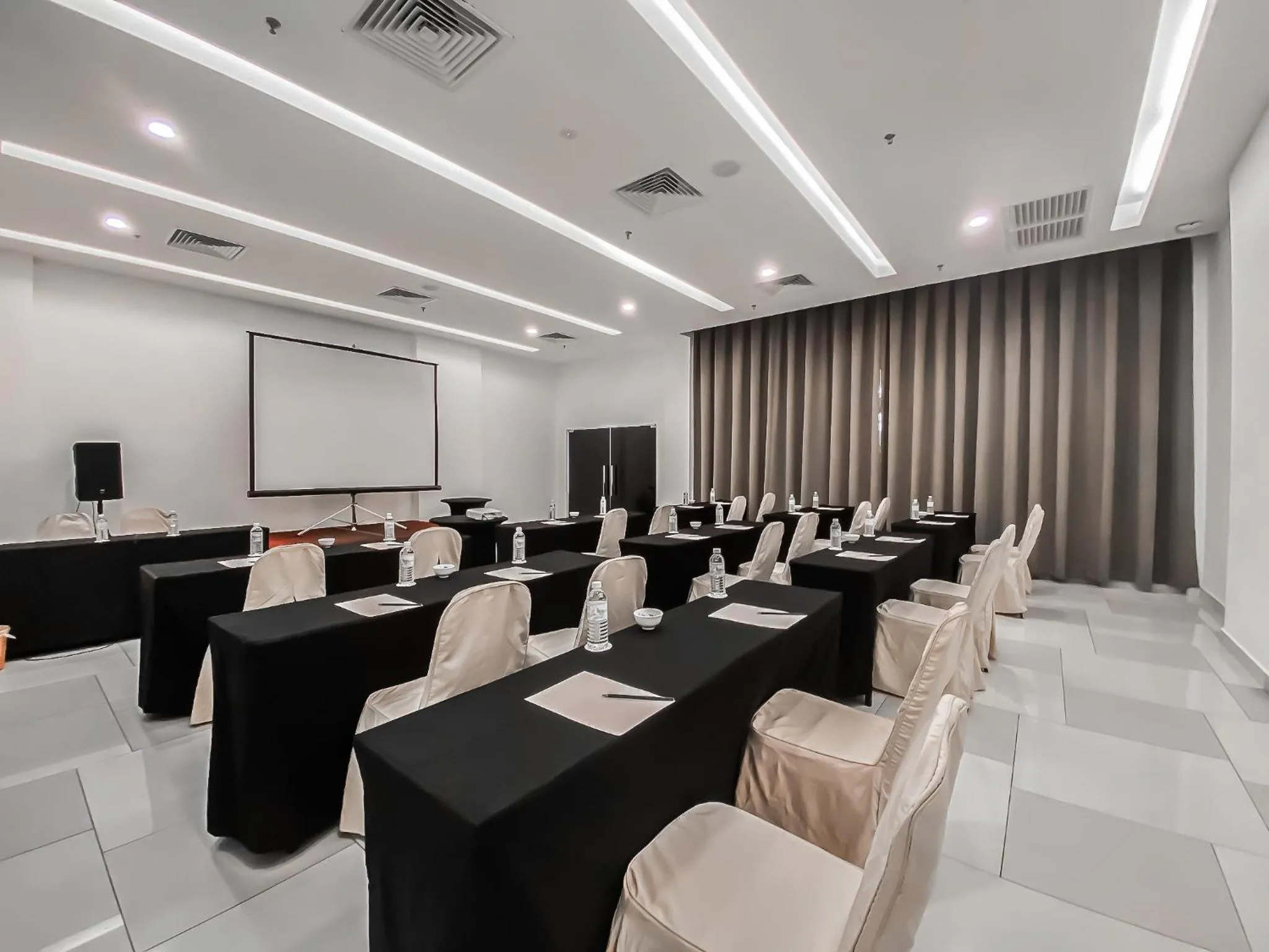 Meeting/conference room in Amansari Hotel Desaru