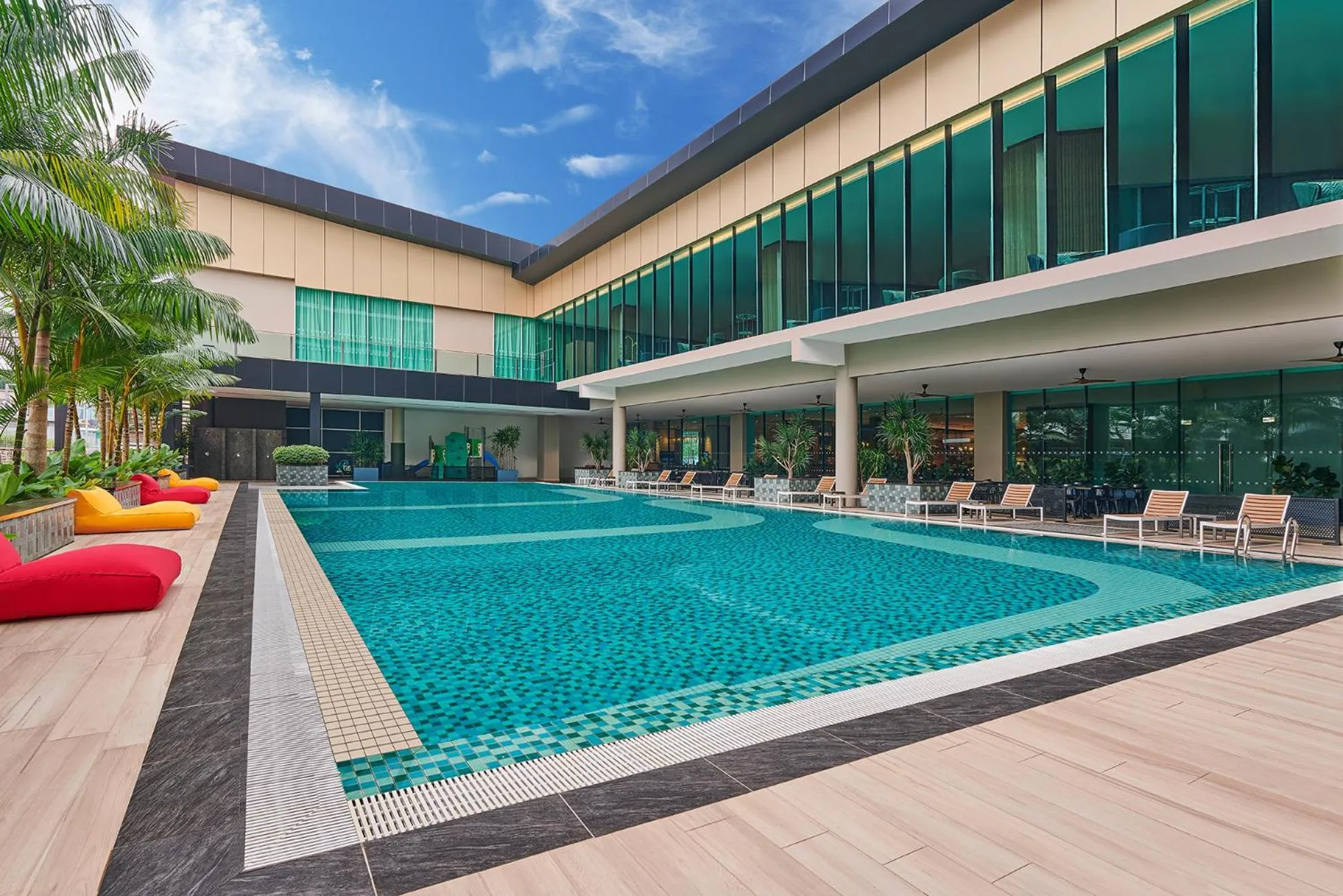 Swimming pool in Four Points by Sheraton Desaru