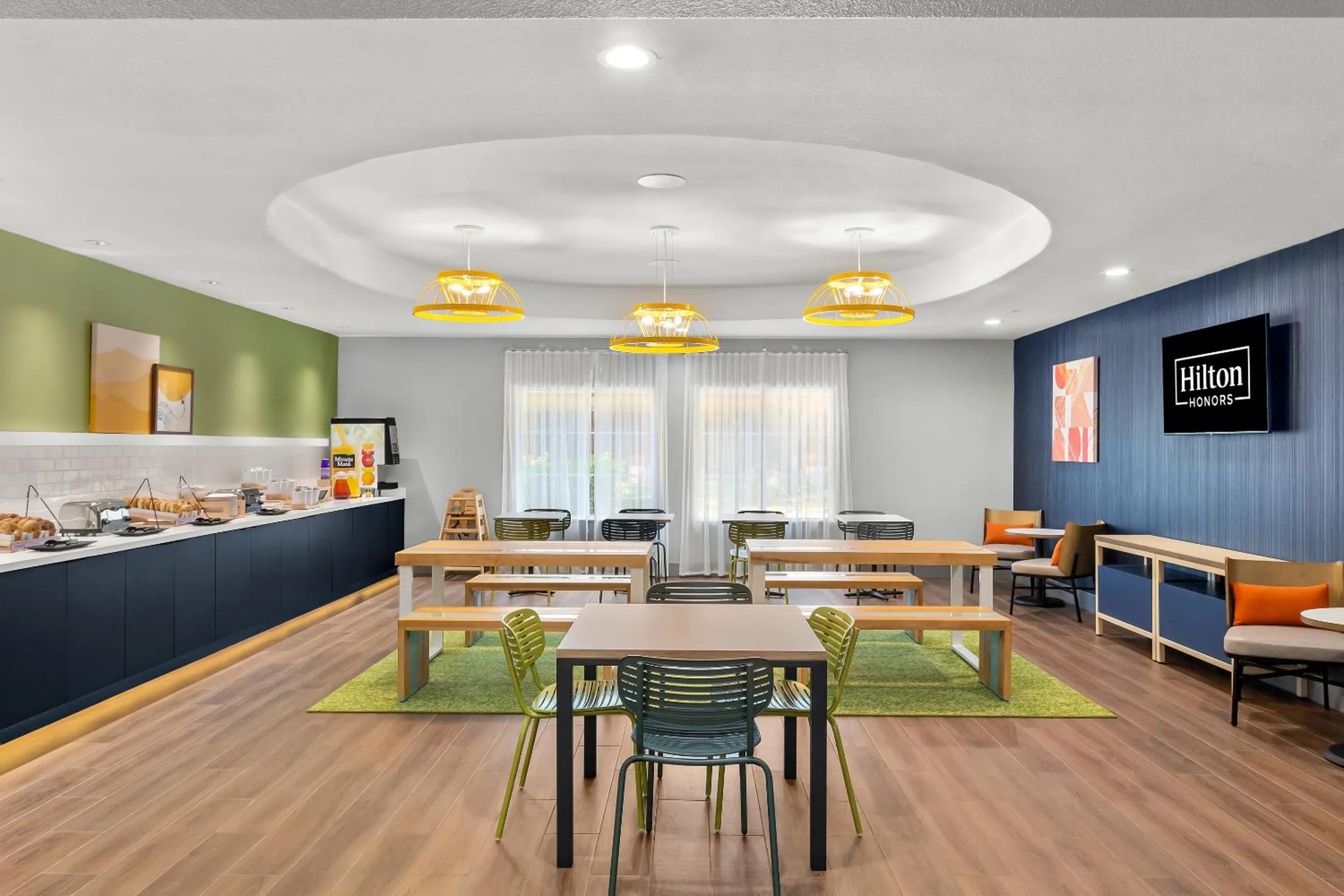 Food and drinks in Spark By Hilton Missouri City