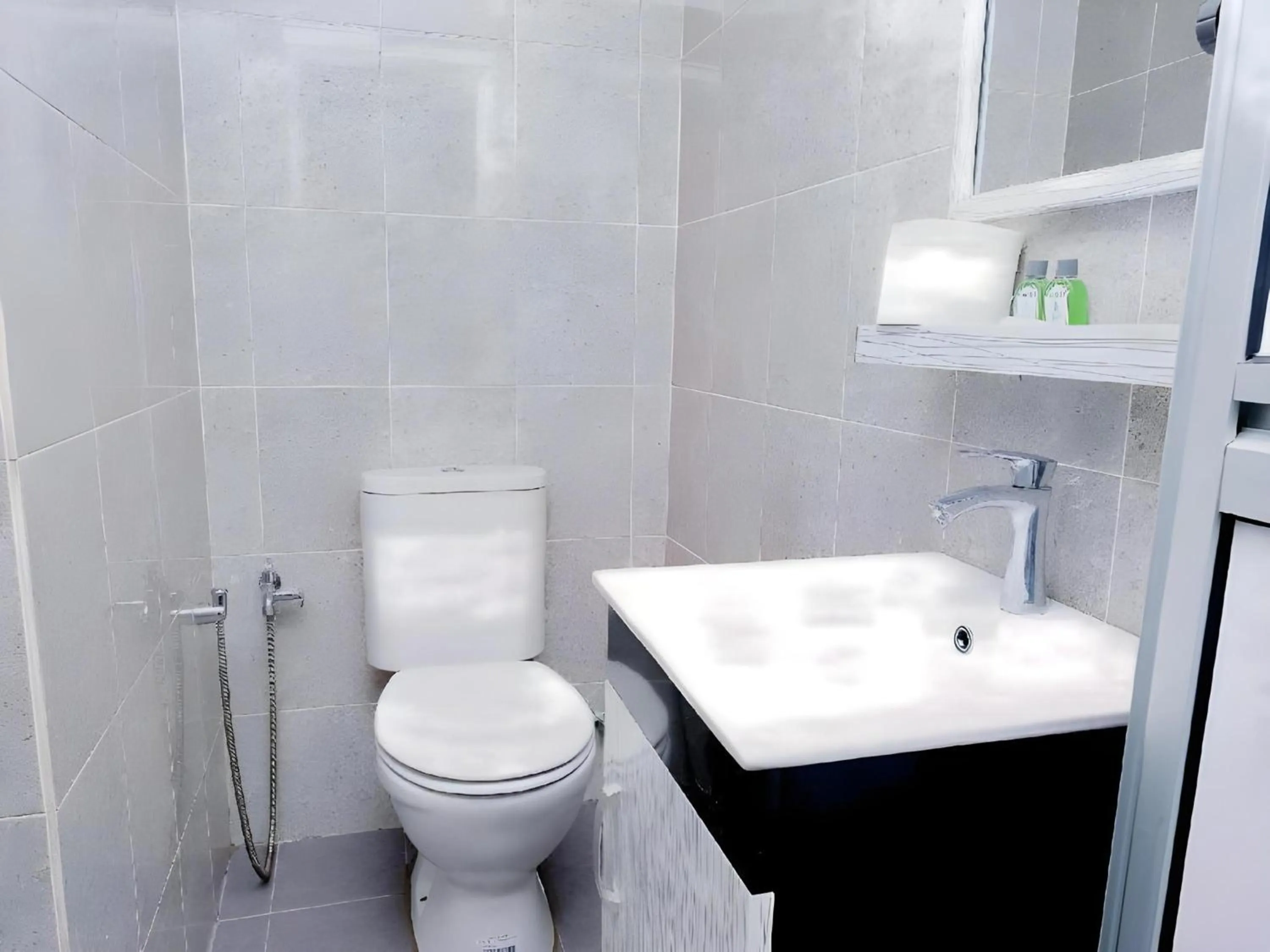 Bathroom in Hotel O Fajar Baru Boutique Hotel