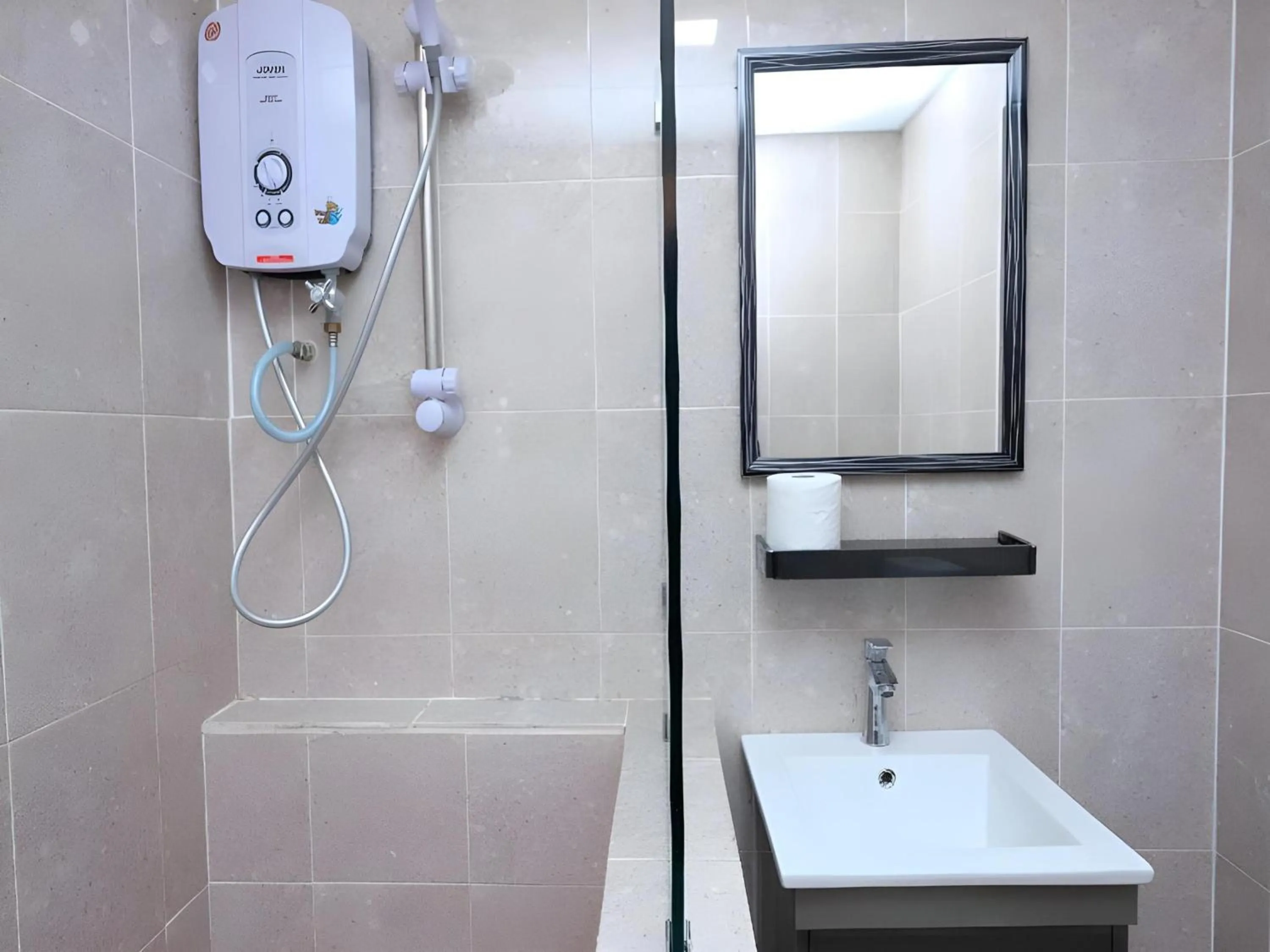 Bathroom in Hotel O Fajar Baru Boutique Hotel