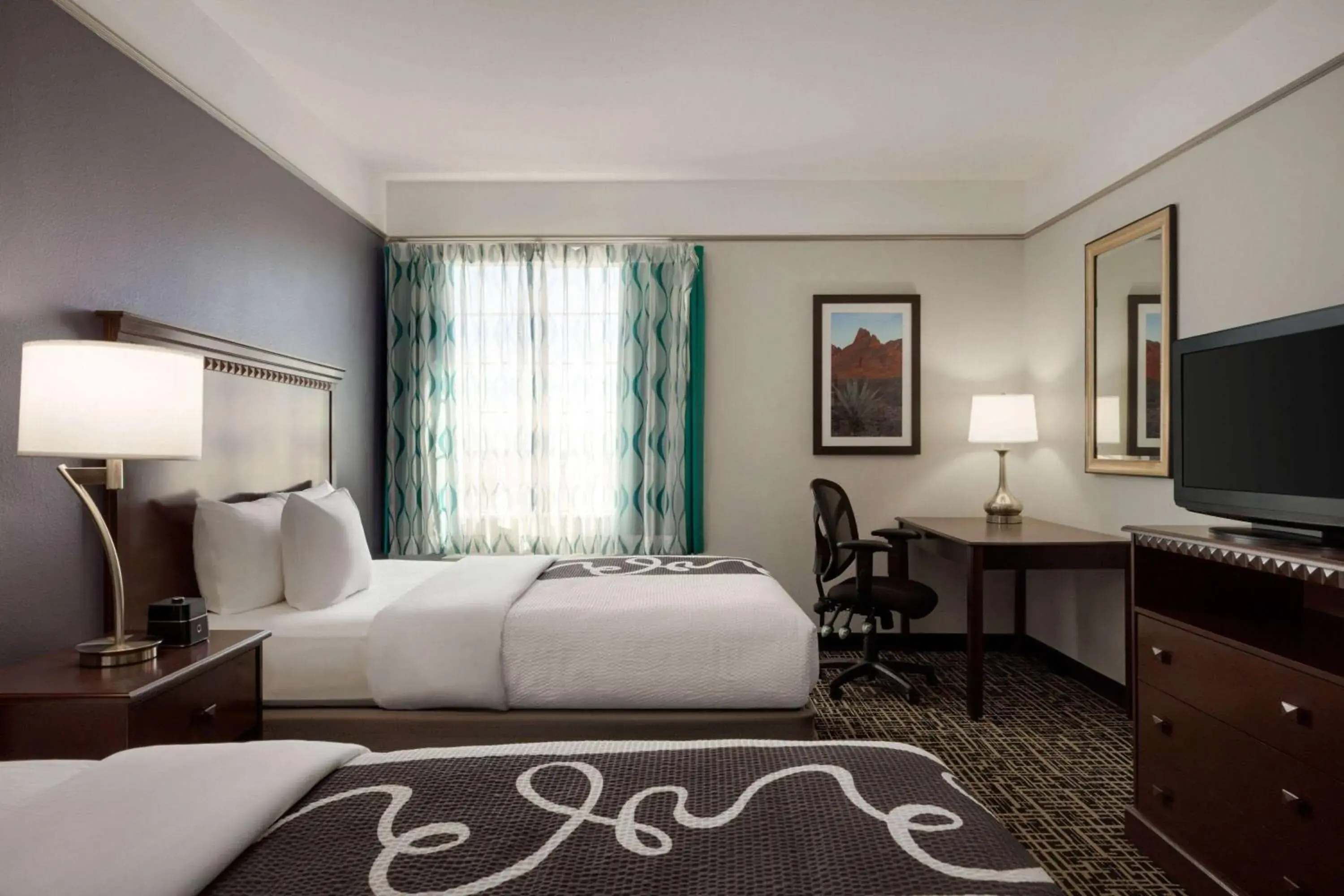 Photo of the whole room, Bed in La Quinta by Wyndham Dumas Photo of the whole room, Bed in La Quinta by Wyndham Dumas