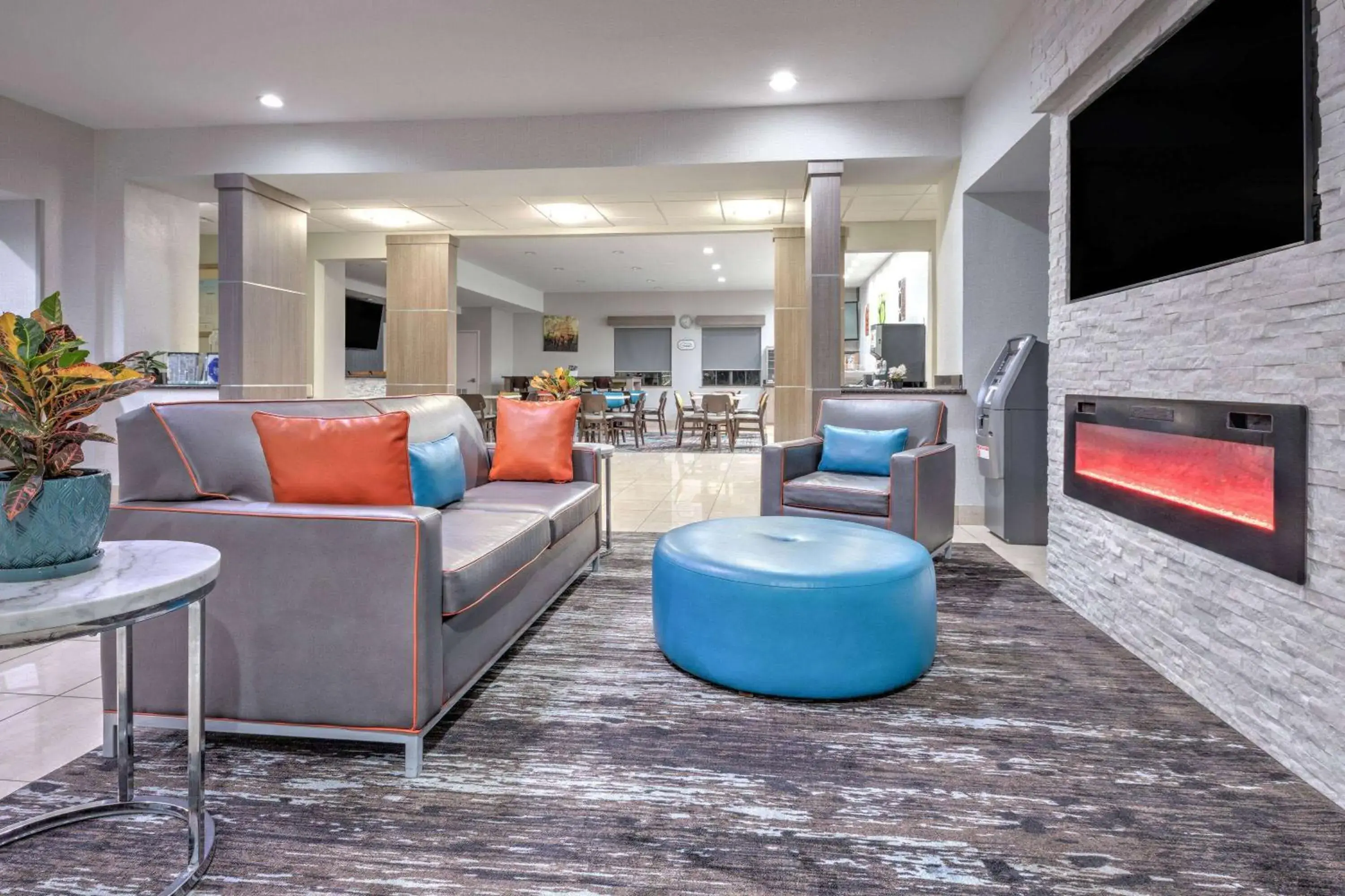 Lobby or reception in La Quinta by Wyndham Alvarado Lobby or reception in La Quinta by Wyndham Alvarado