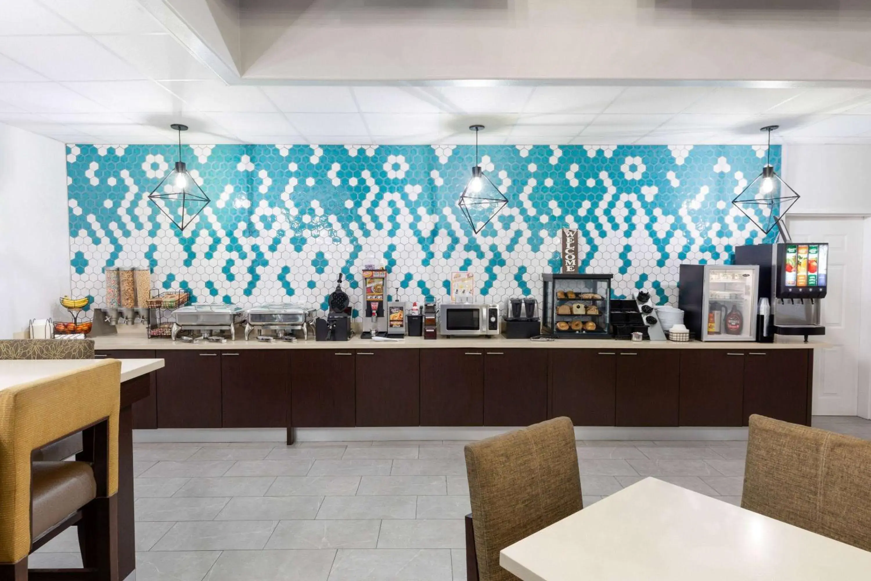 Breakfast in La Quinta by Wyndham Angleton Breakfast in La Quinta by Wyndham Angleton