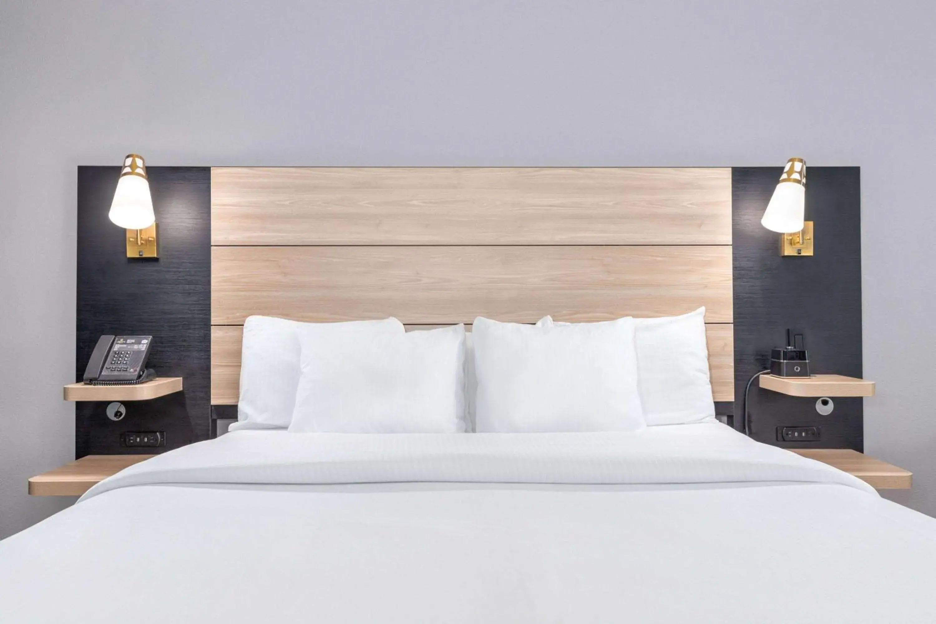 1 King Bed, Deluxe Mobility/Hearing Accessible Ste, Tub w/ Grab Bars, No Smoking in La Quinta by Wyndham Woodway - Waco South 1 King Bed, Deluxe Mobility/Hearing Accessible Ste, Tub w/ Grab Bars, No Smoking in La Quinta by Wyndham Woodway - Waco South