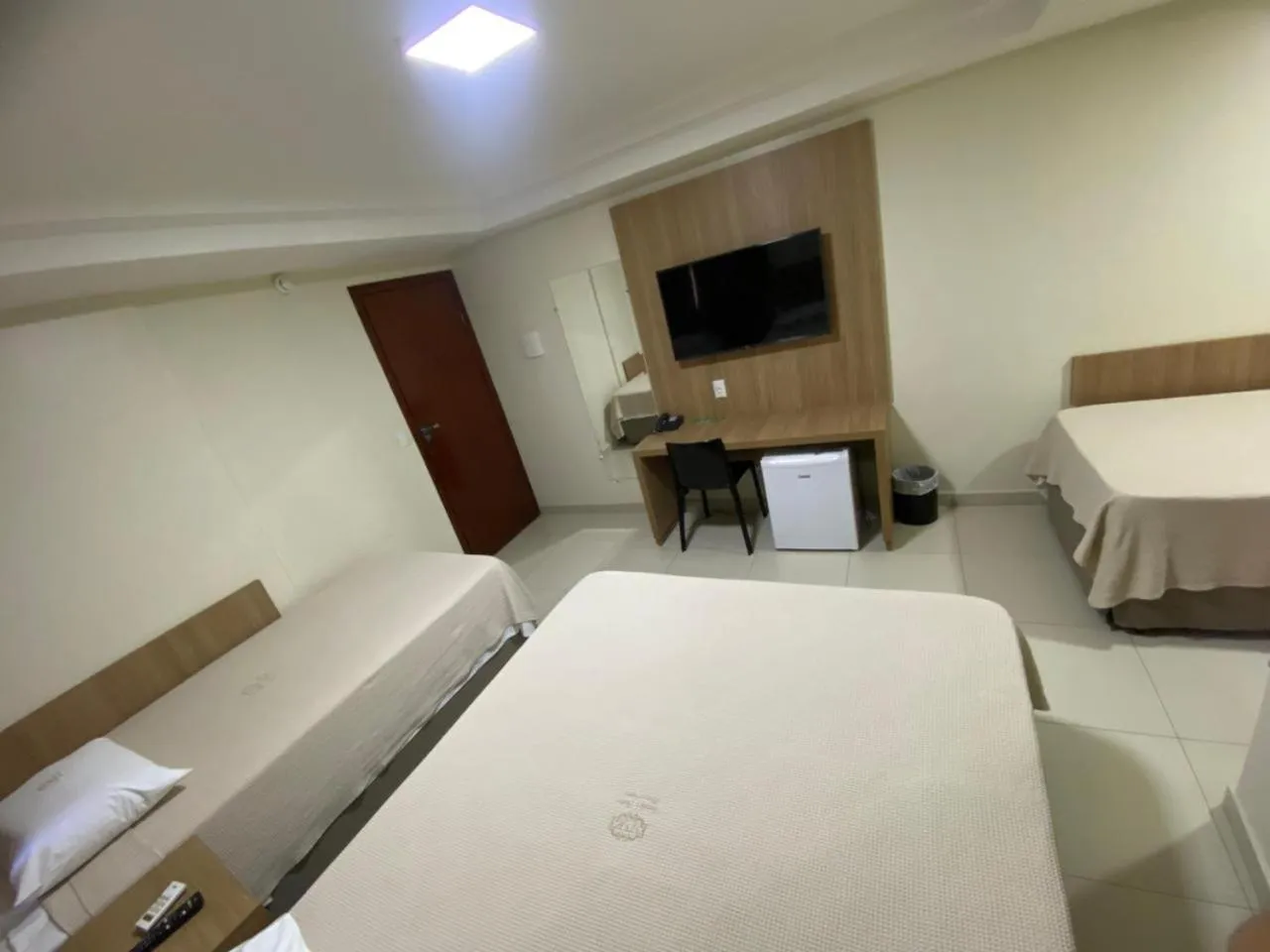 Bedroom, Bed in Tawfiqs Hotel