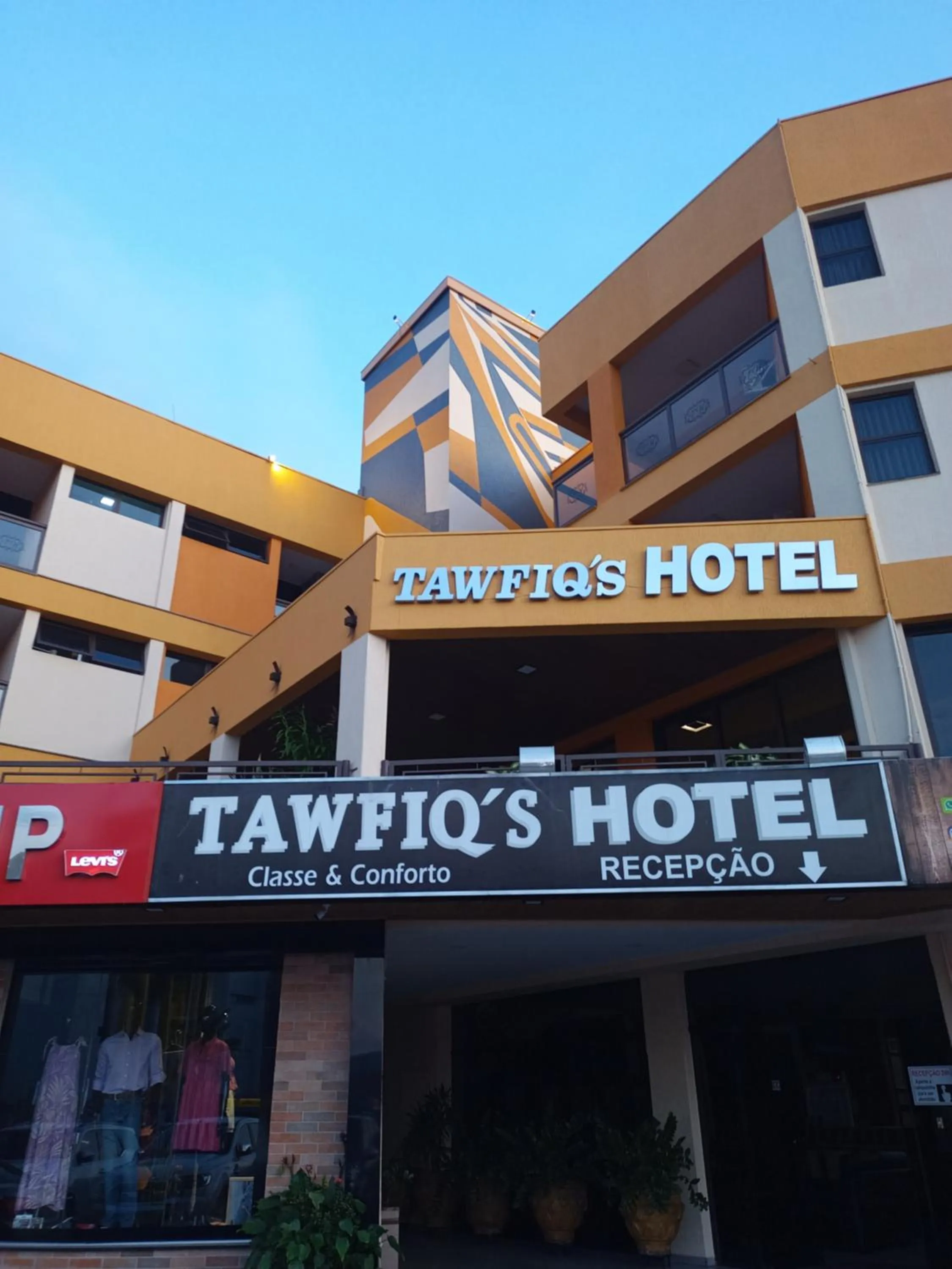 Tawfiqs Hotel