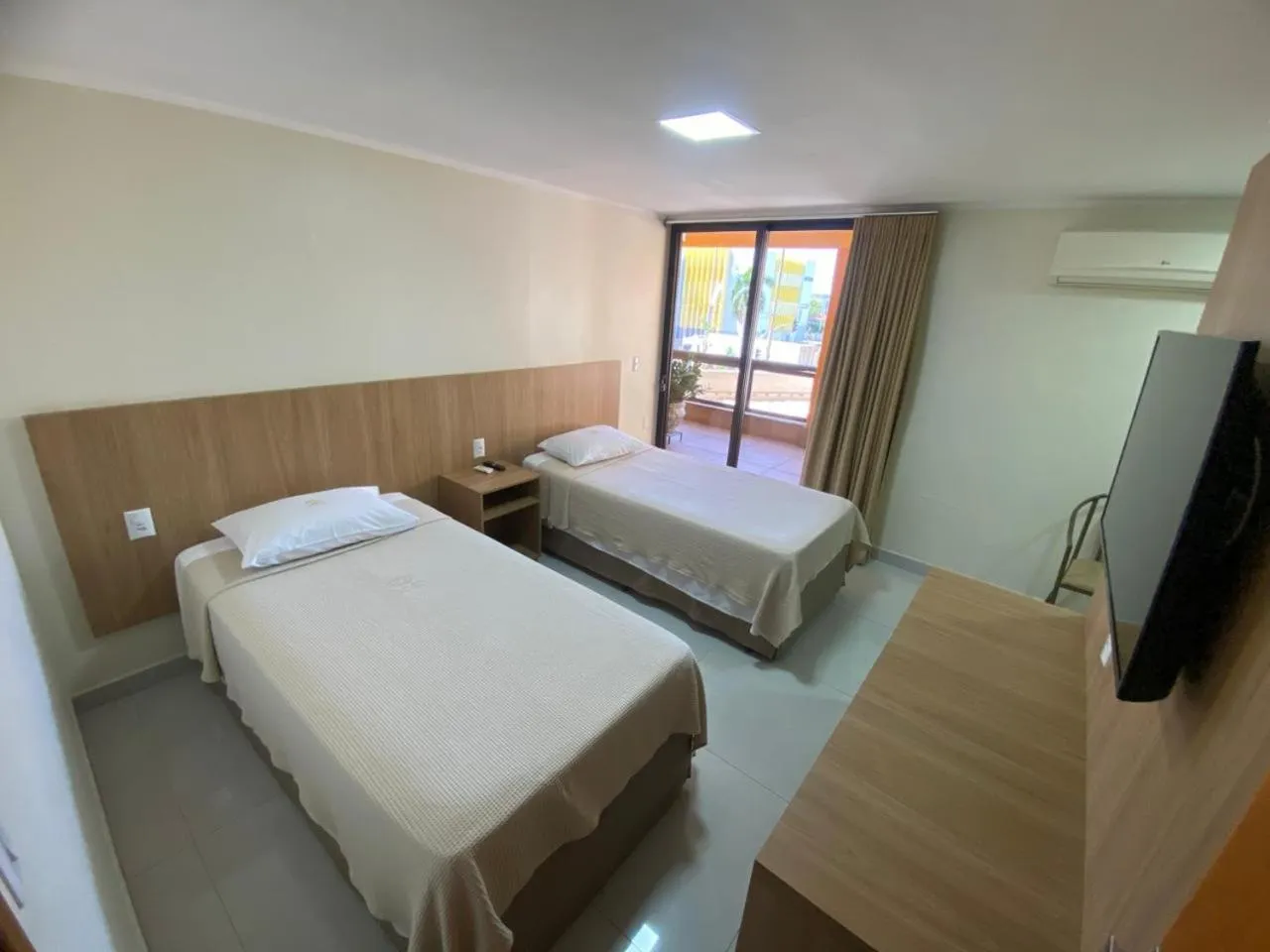 Bedroom, Bed in Tawfiqs Hotel