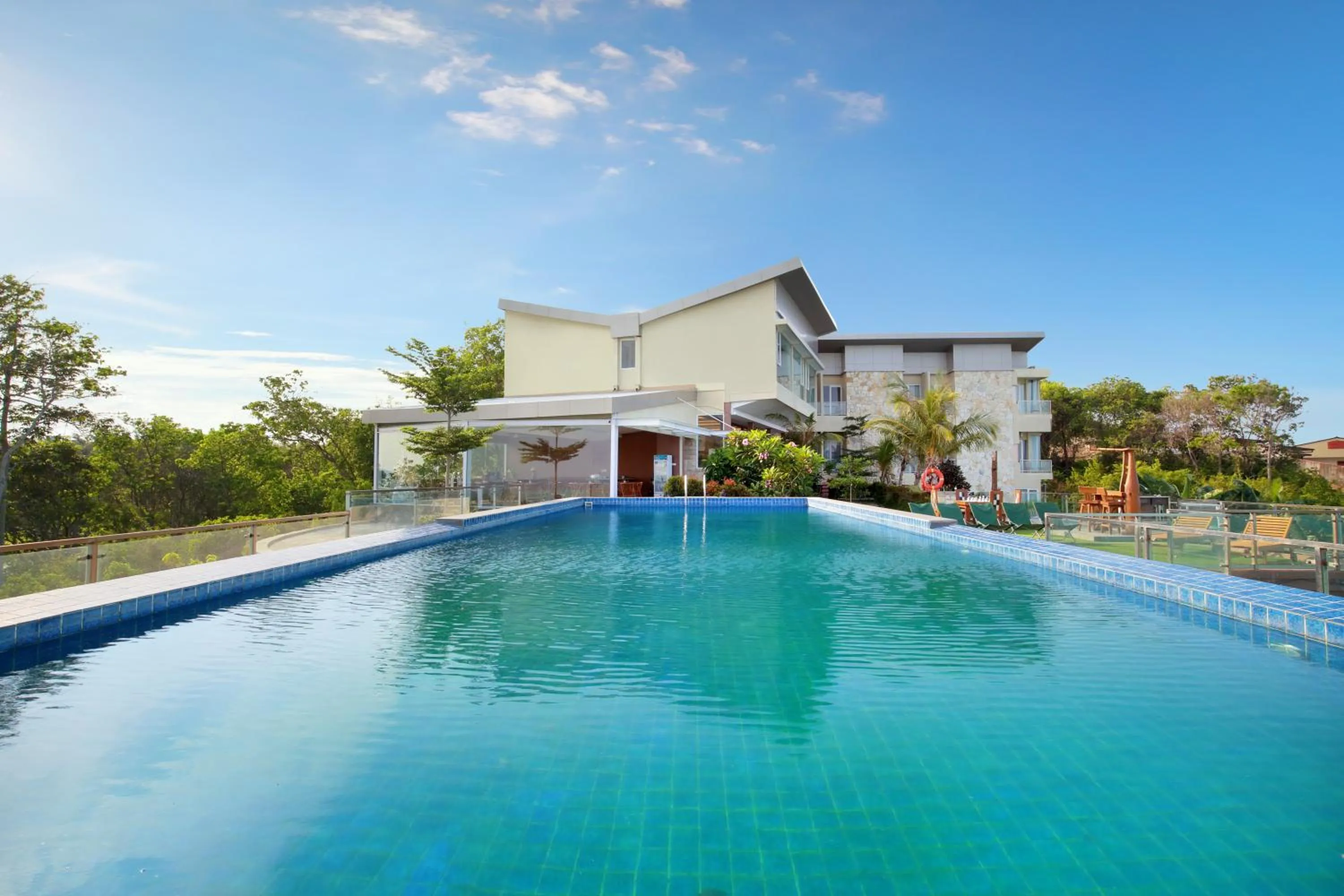 Swimming pool in Royal Ocean Resort Karimunjawa