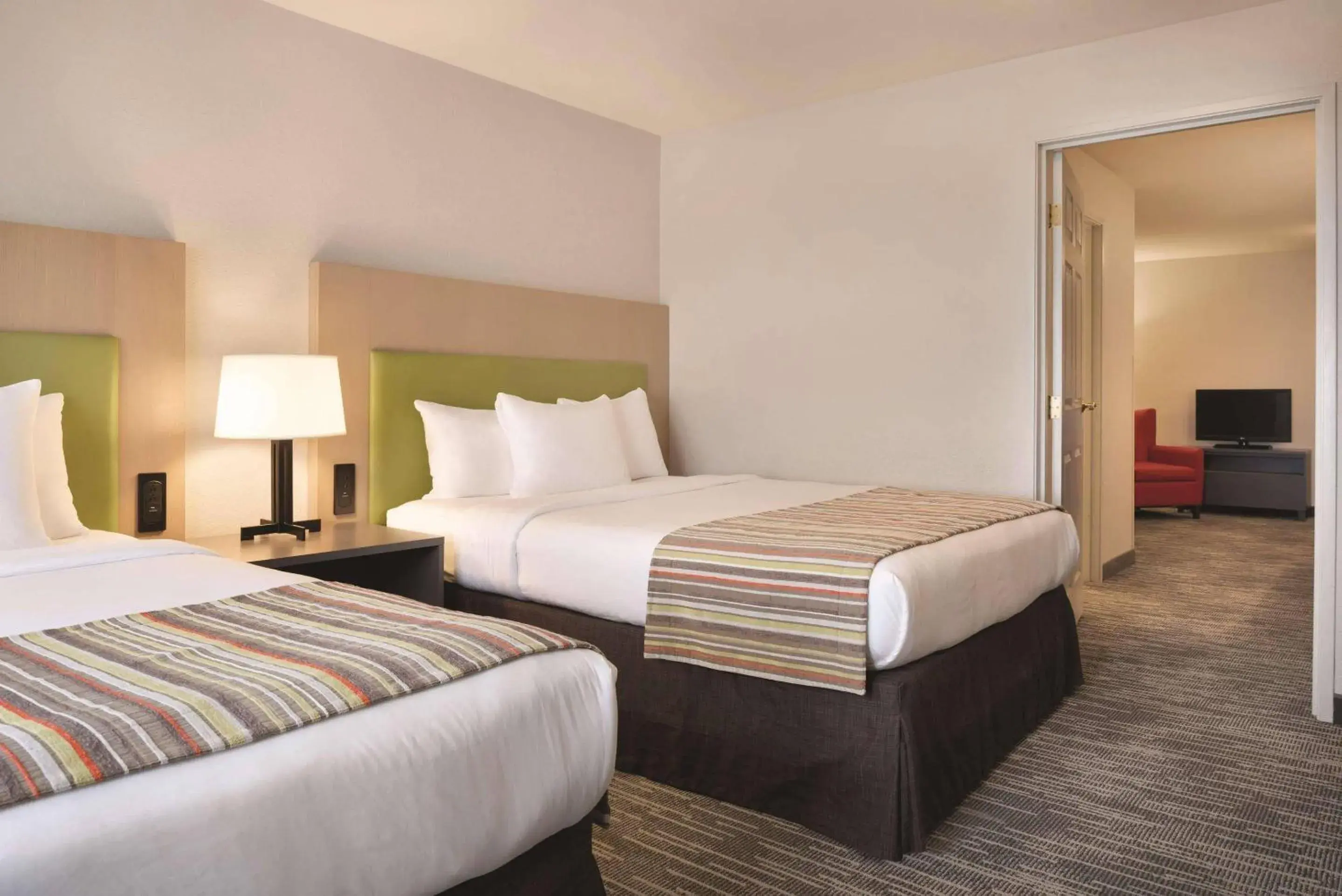 Bedroom, Bed in Country Inn & Suites by Radisson, Galena, IL Bedroom, Bed in Country Inn & Suites by Radisson, Galena, IL